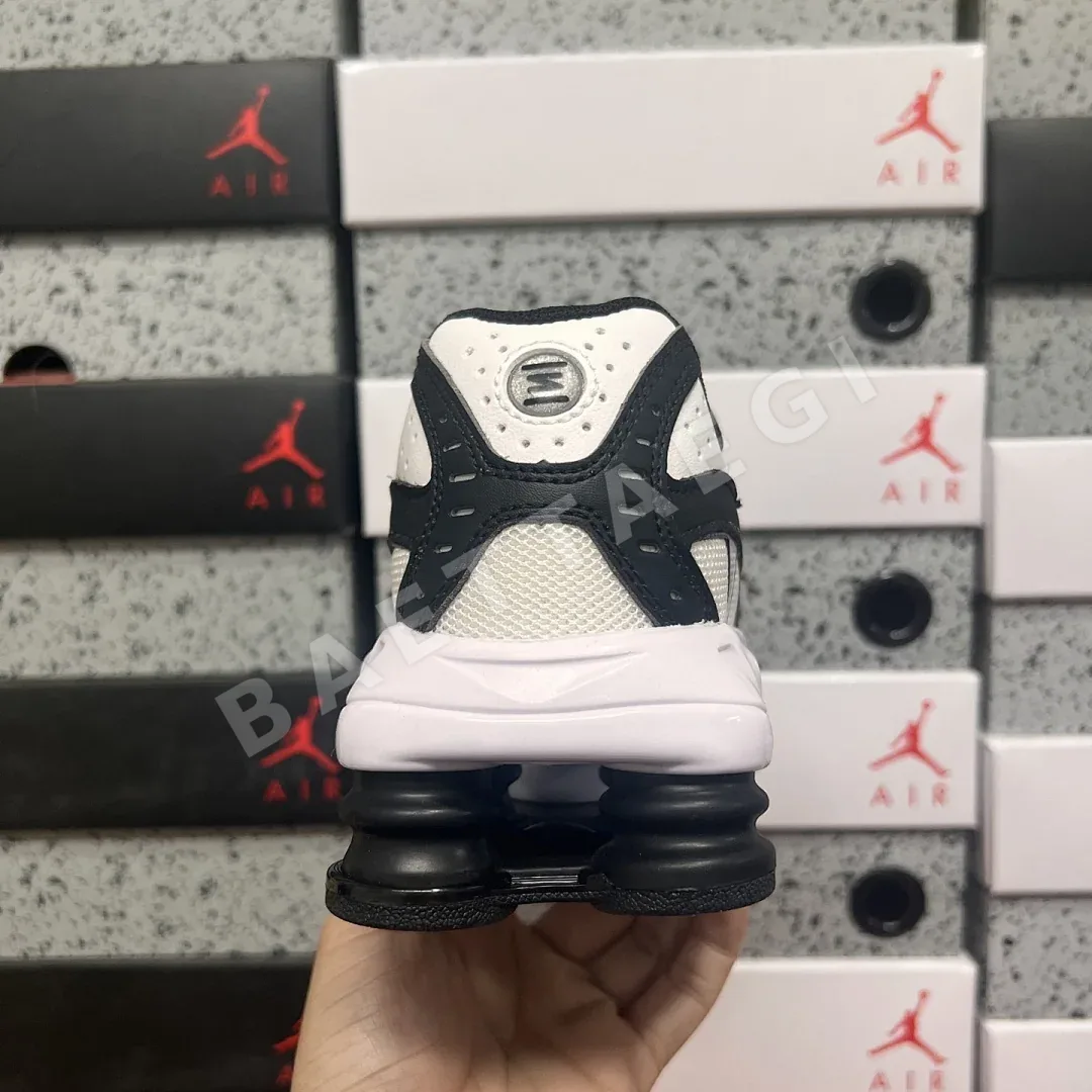 나이키 [WM] 샥스 IO4296-100 201262 Nike Shox Ride 2 White Black 상세 이미지 4