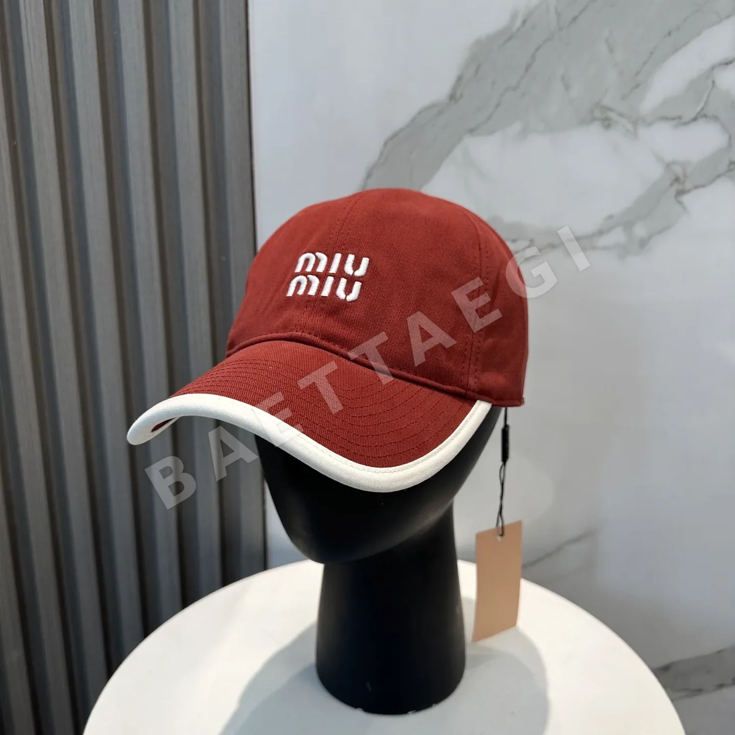 미우미우 자수 베이스볼 모자 118580