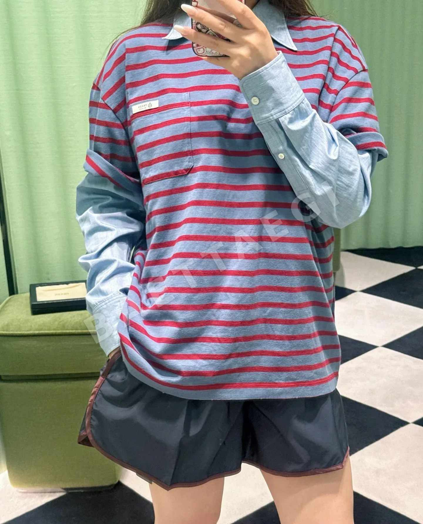 프라다 스트라이프 오버핏 코튼 반팔 티셔츠 상세 이미지 5
