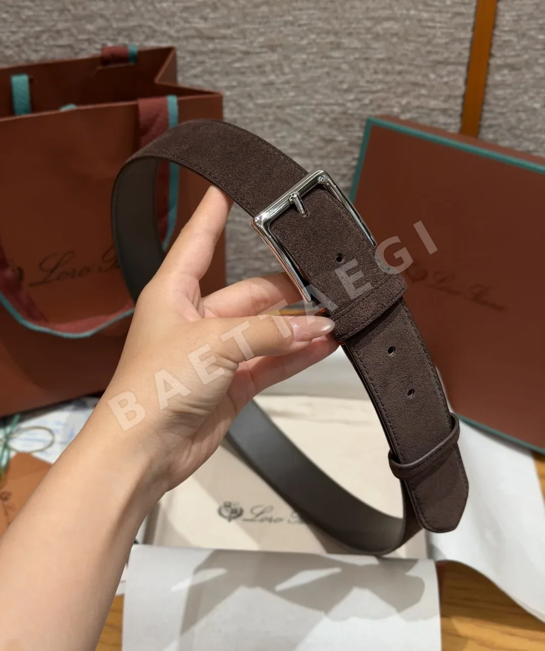 로로피아나 알사벨 송아지가죽 스웨이드 캐주얼 벨트 상세 이미지 3