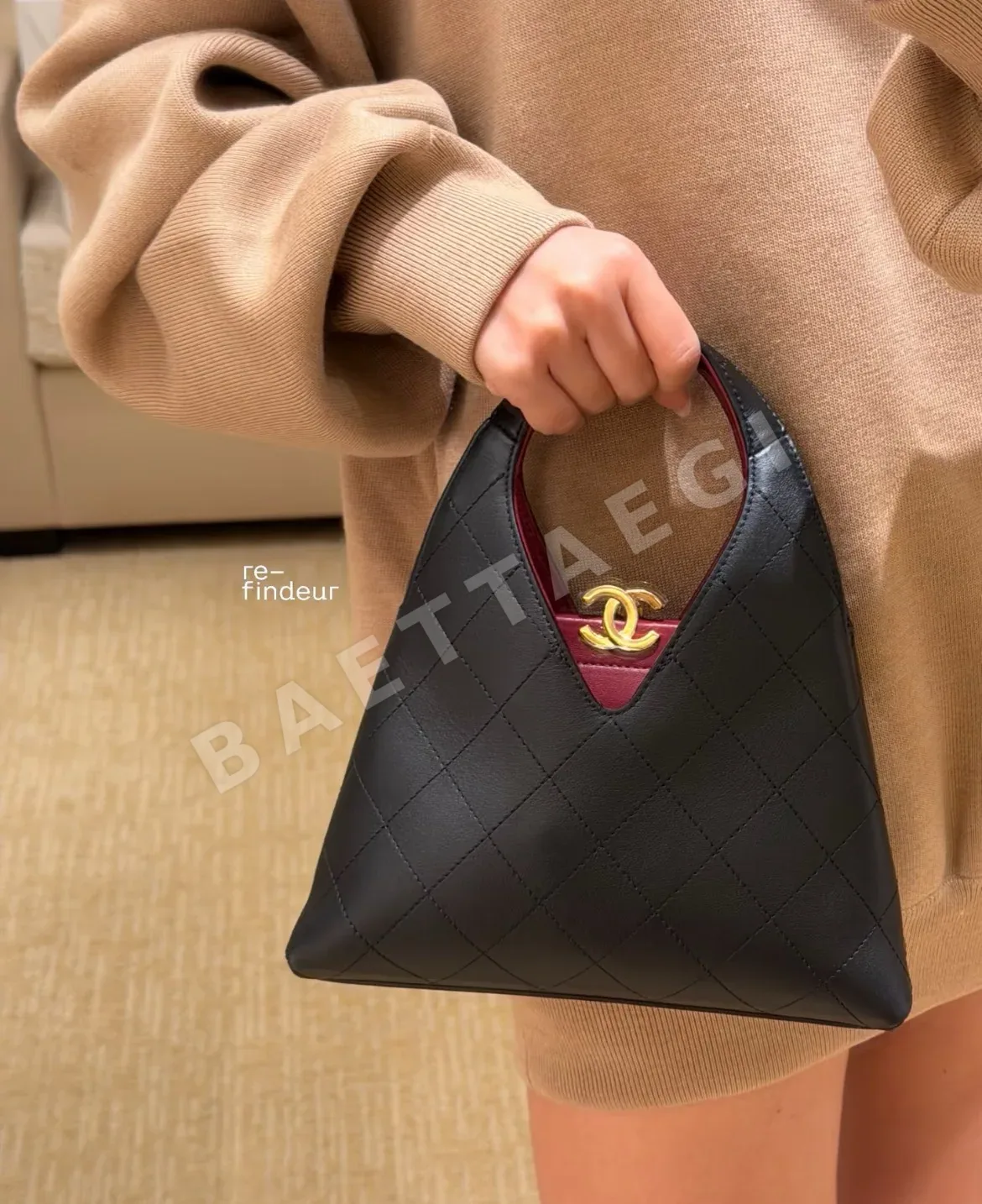 샤넬 역삼각형 퀼팅 토트 가방 194001