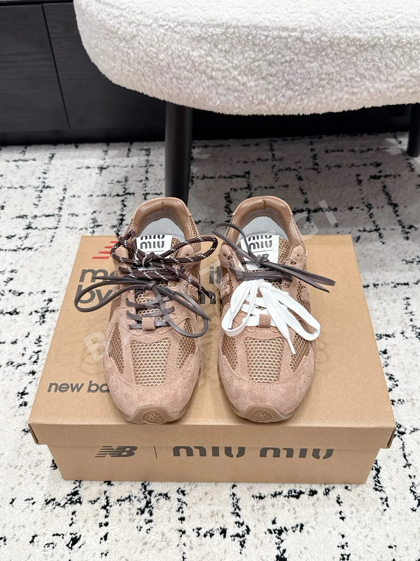 뉴발란스 530 스니커즈 104796