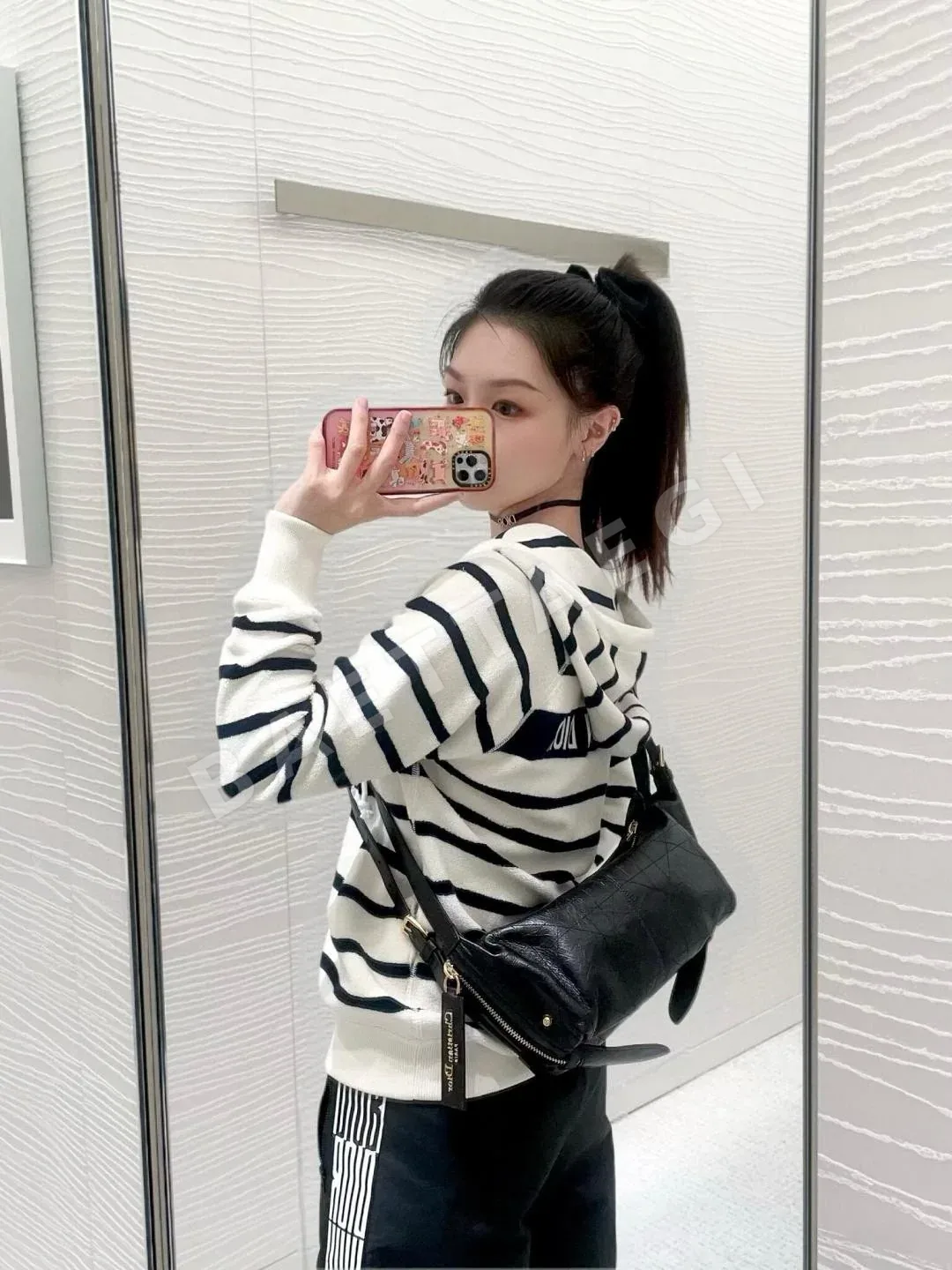 디올 네이비 스트라이프 후드 가디건 상세 이미지 4