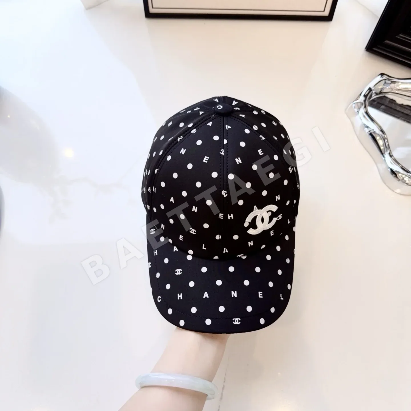 샤넬 물방울 무늬 베이스볼 캡 상세 이미지 9