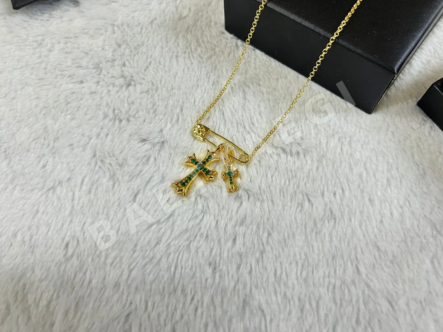 크롬하츠 더블 크로스 그린 다이아몬드 목걸이 상세 이미지 2