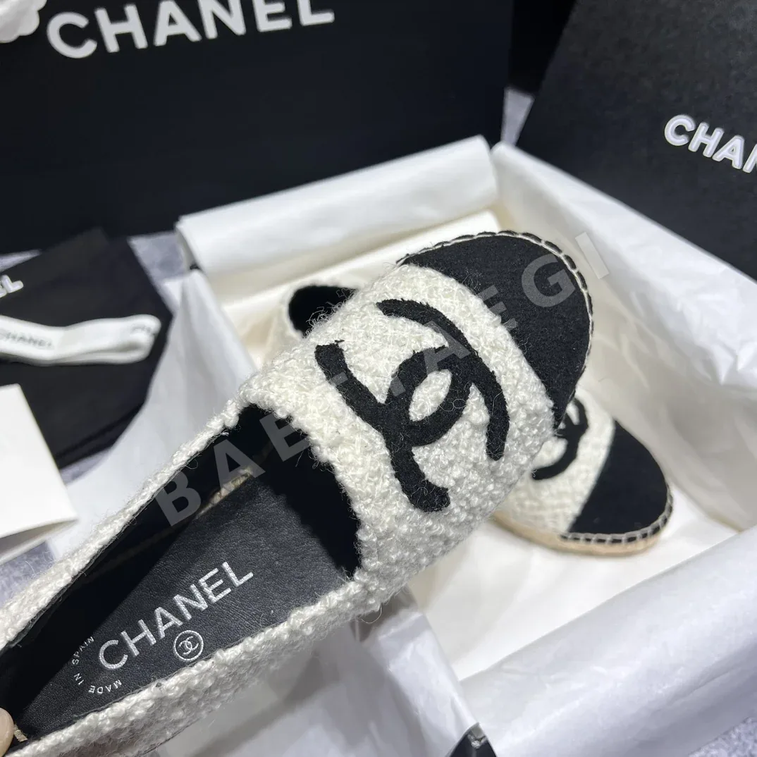 샤넬 클래식 슬립온 에스파드리유 상세 이미지 4