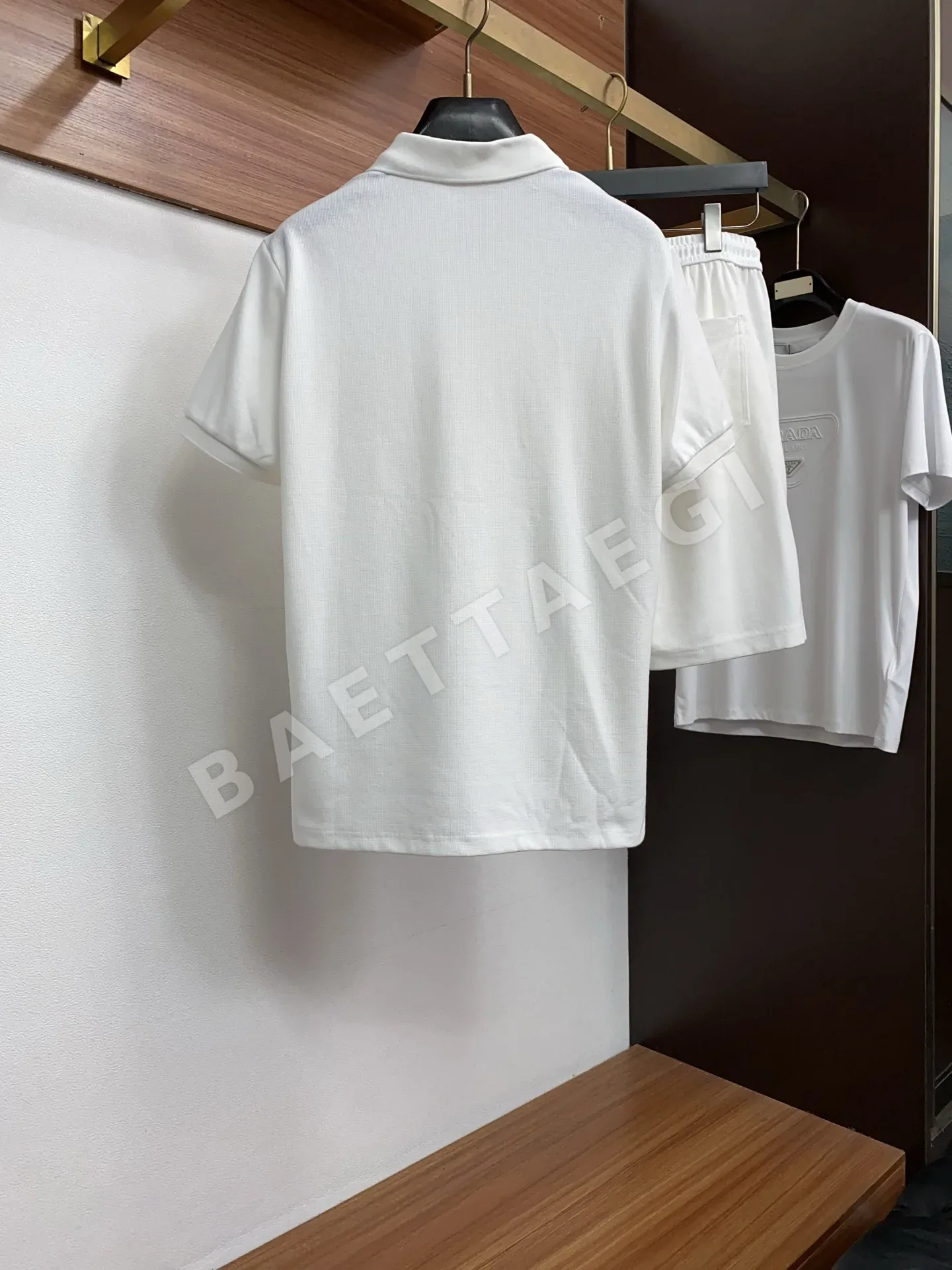 로로피아나 남성 테크니컬 파이버 반팔 폴로 티셔츠 & 반바지 세트 상세 이미지 9