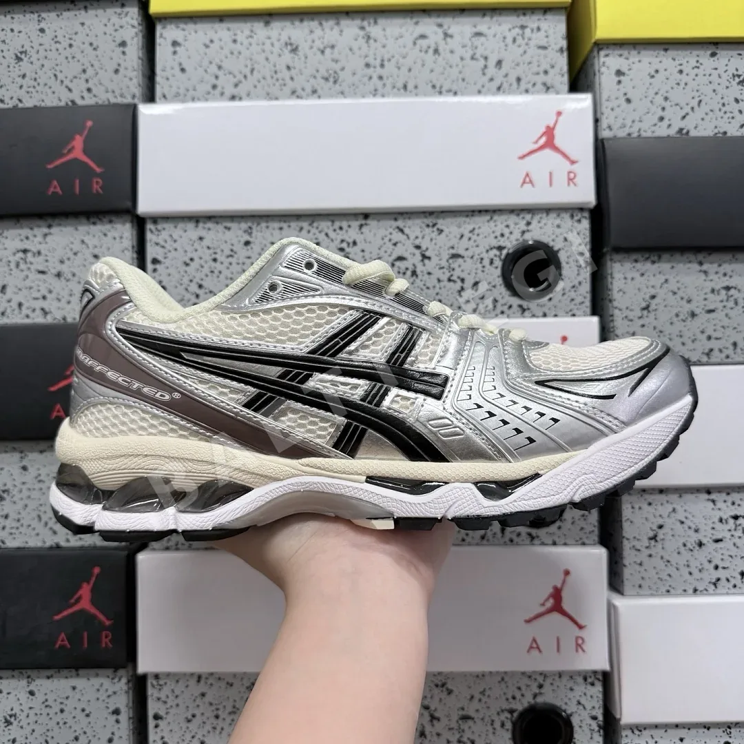 아식스 [WZ] 젤 카야노 14 1201A019-108 200400 Asics Gel-Kayano 14 Cream Black Metallic 상세 이미지 8