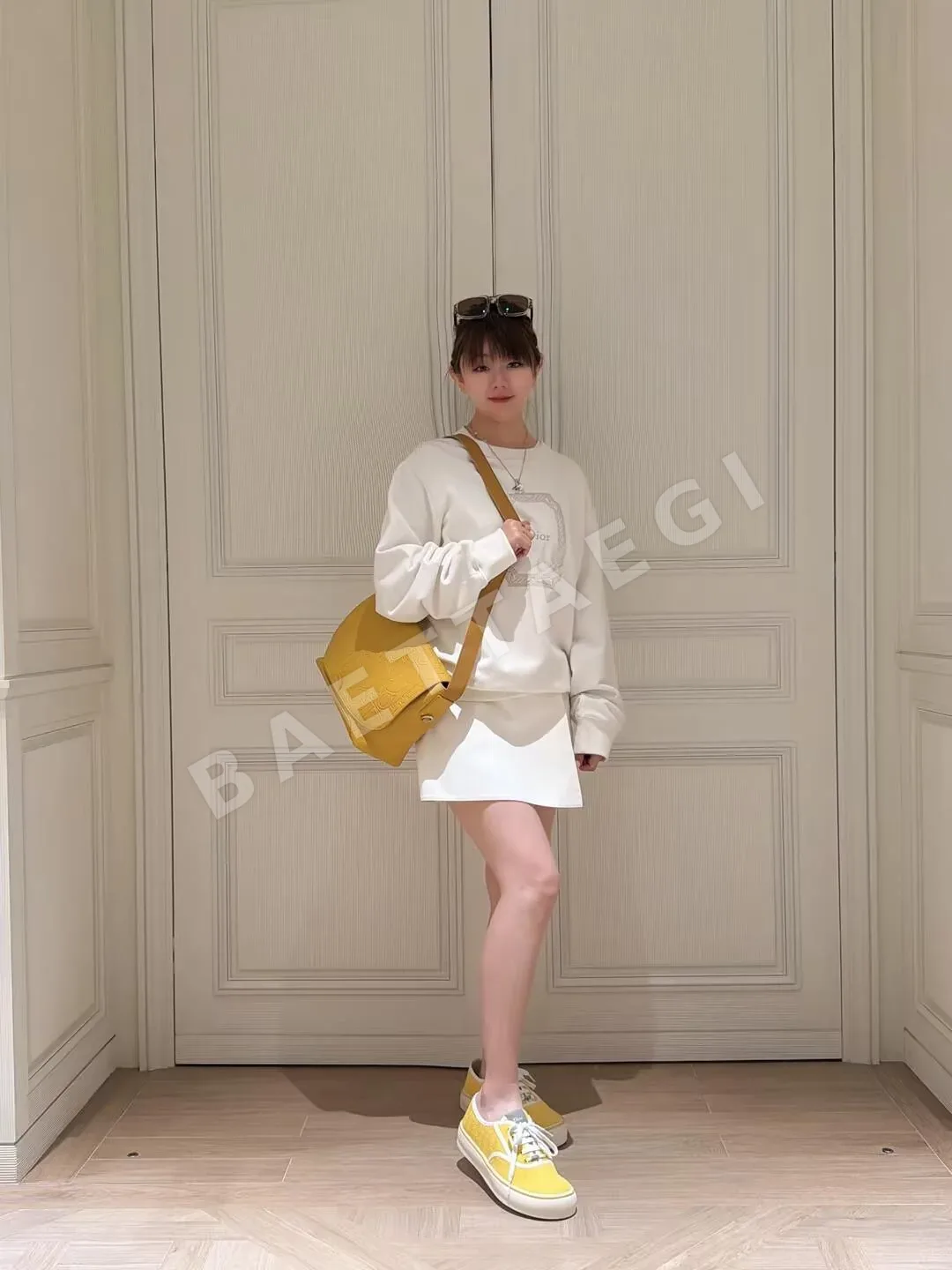 디올 자수 로고 테리 면 스웨트셔츠 긴팔 상세 이미지 14