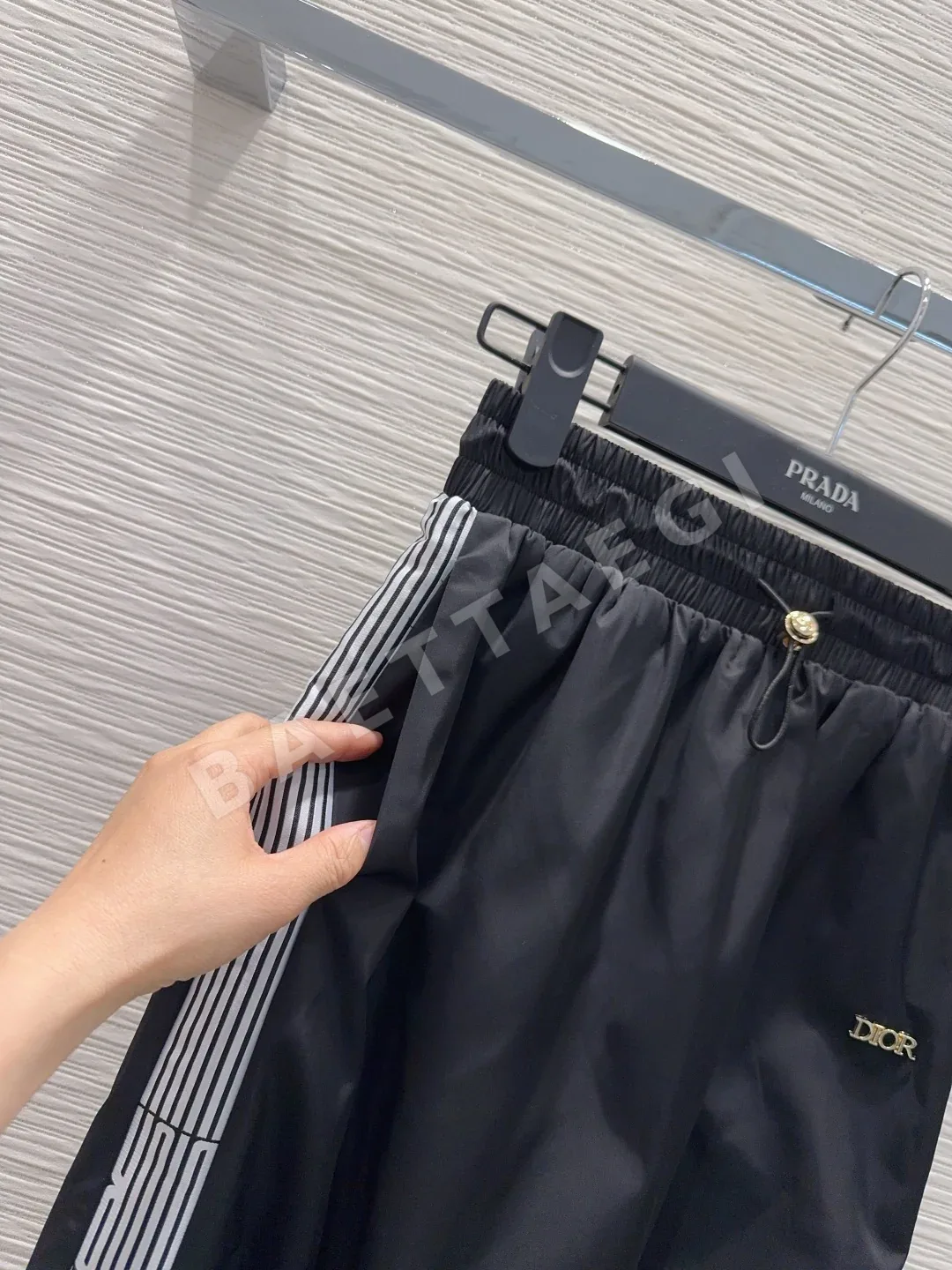 디올 슬림핏 여성 바지 상세 이미지 3