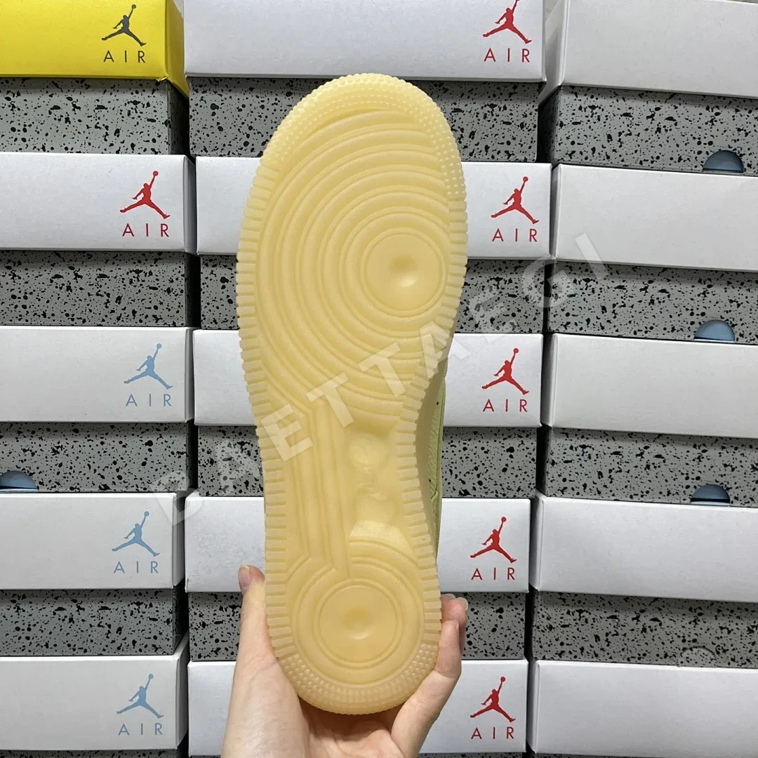 나이키 [MAX] 에어 포스 1 로우 CZ8065-800 201211 Nike Air Force 1 Low Drake NOCTA 상세 이미지 3
