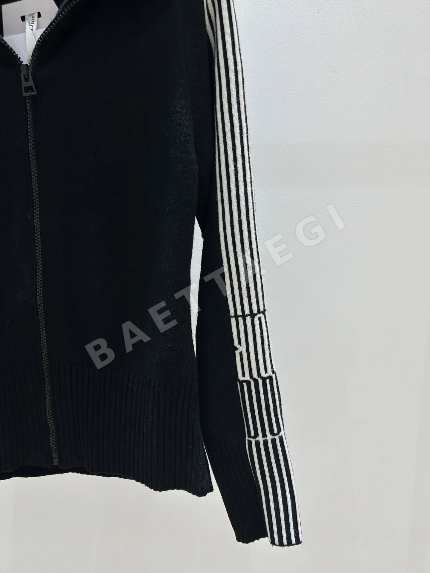 디올 스트라이프 패턴 세일러 카라 지퍼 가디건 상세 이미지 7