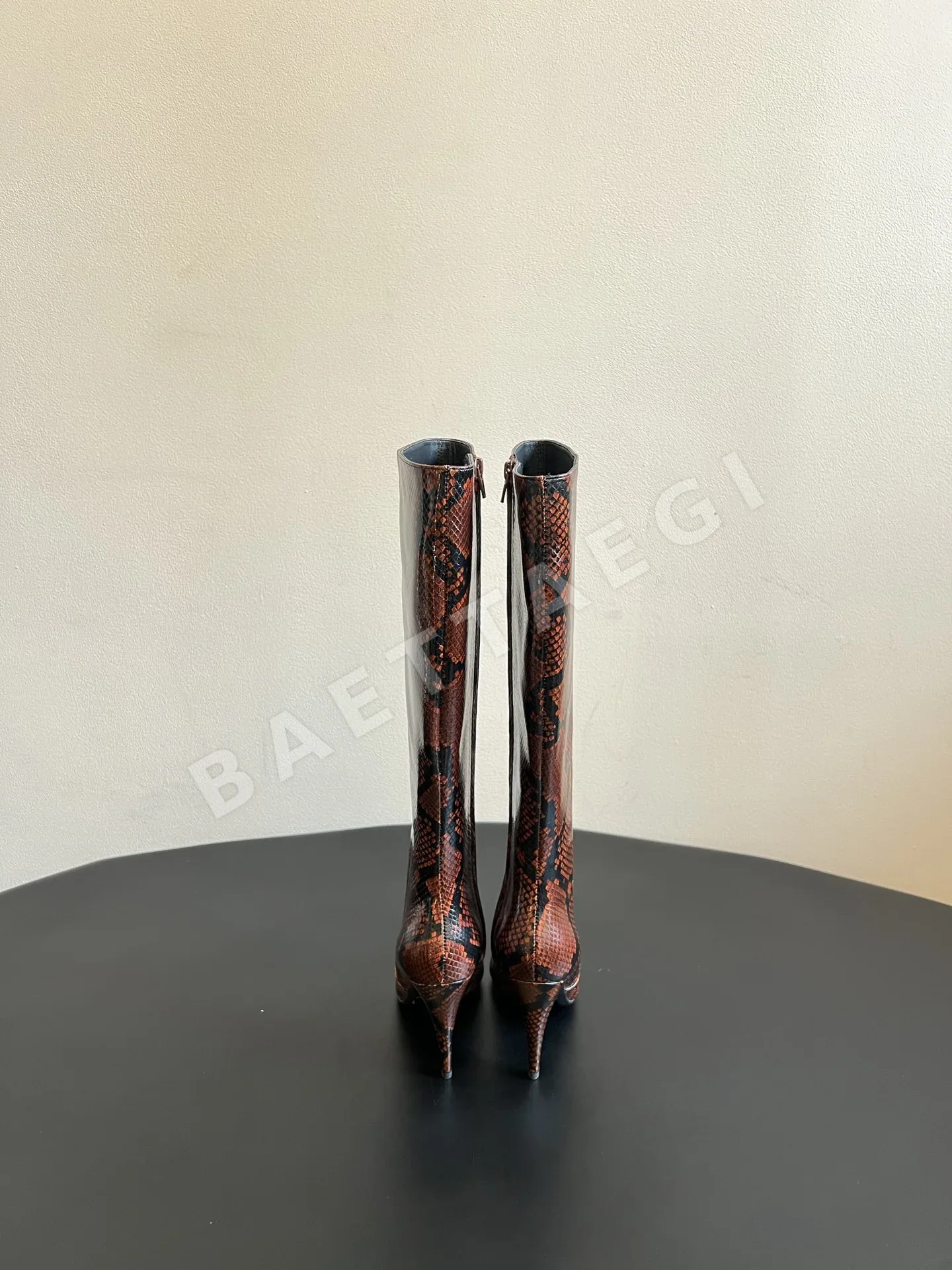 생로랑 부츠 스퀘어 토 상세 이미지 4