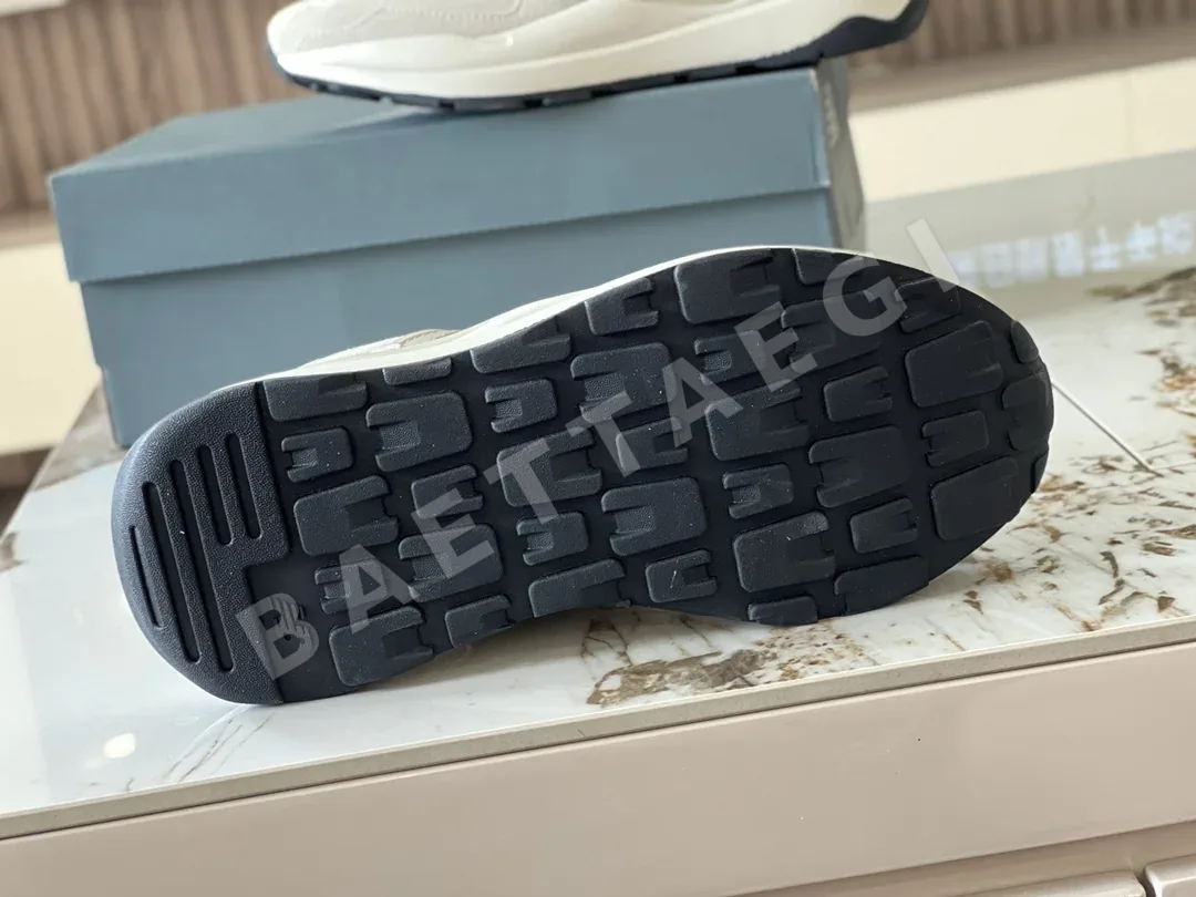 뉴발란스 M5740 스웨이드 남성 신발 상세 이미지 9