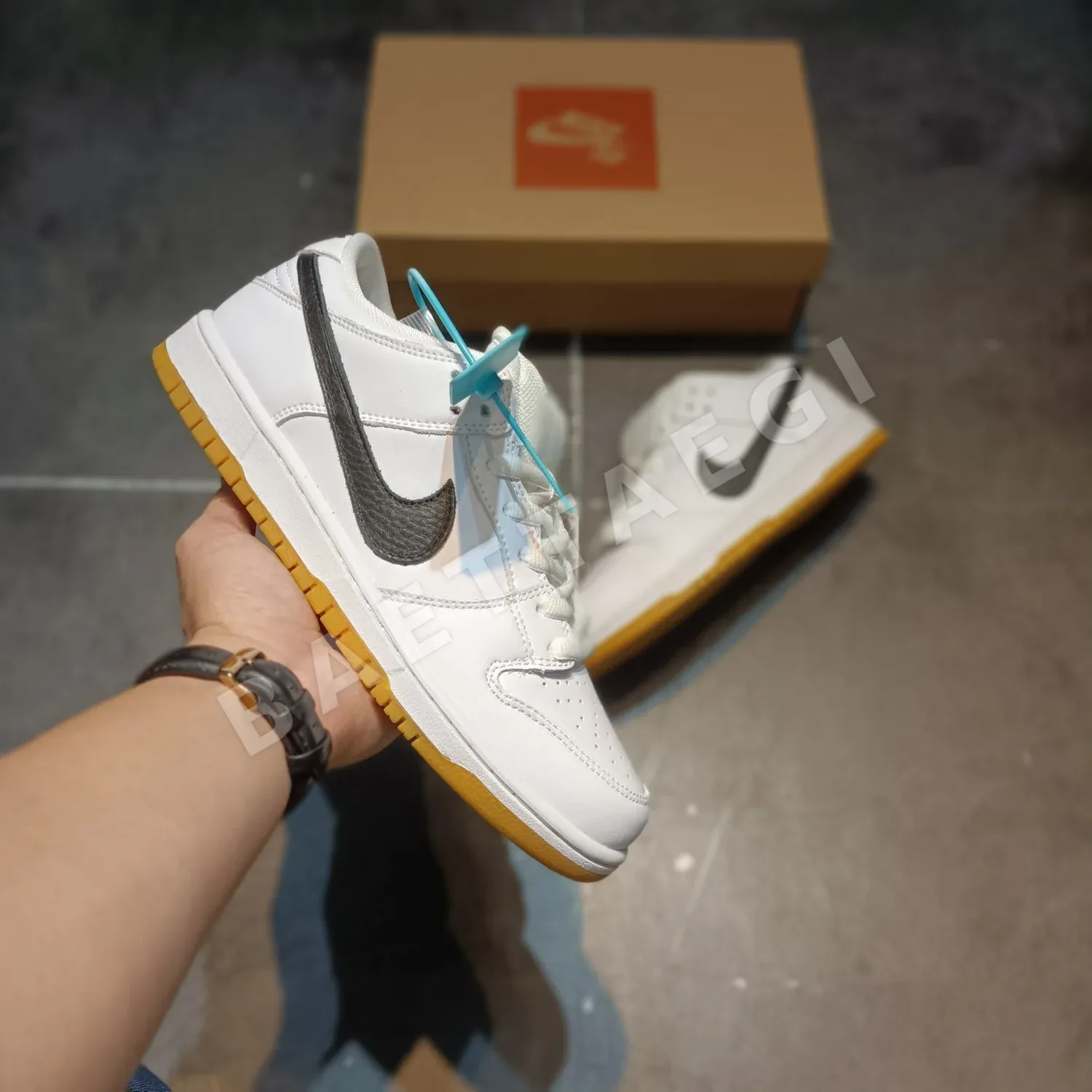 나이키덩크 SB 덩크 오렌지 라벨 스니커즈 26934