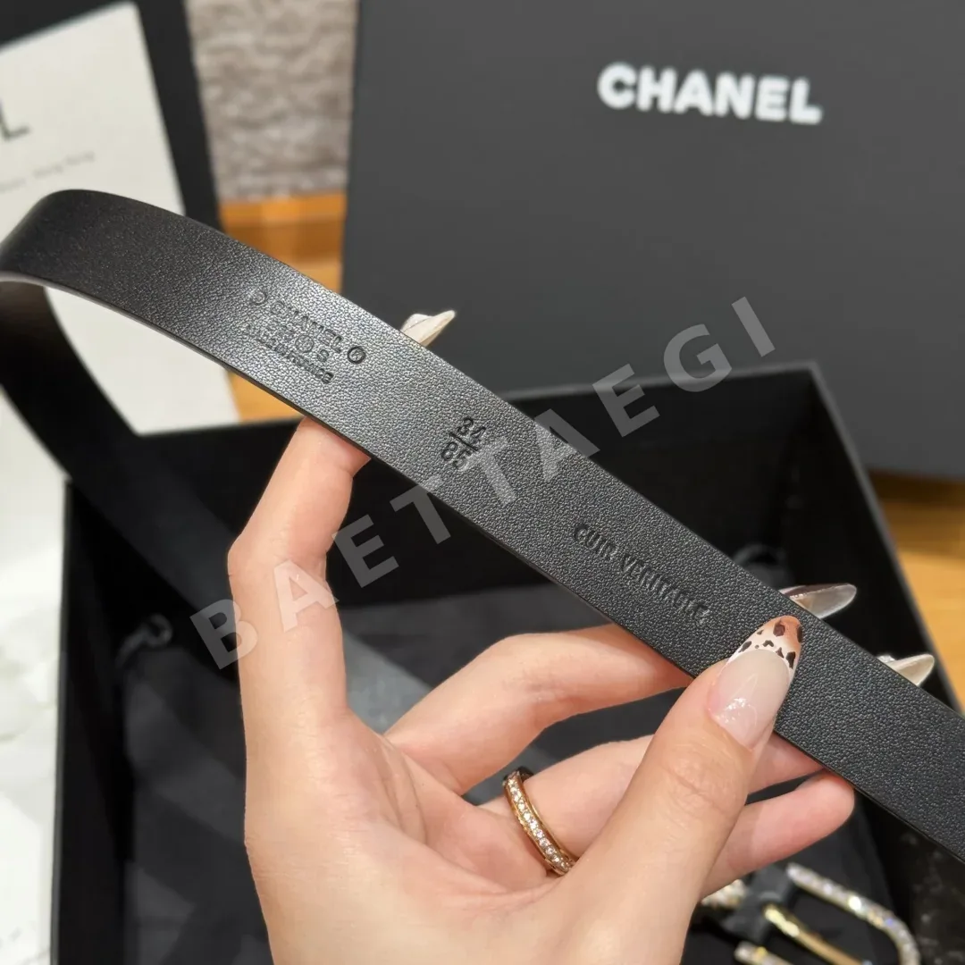 샤넬 더블 C 크리스탈 버클 가죽 벨트 상세 이미지 9