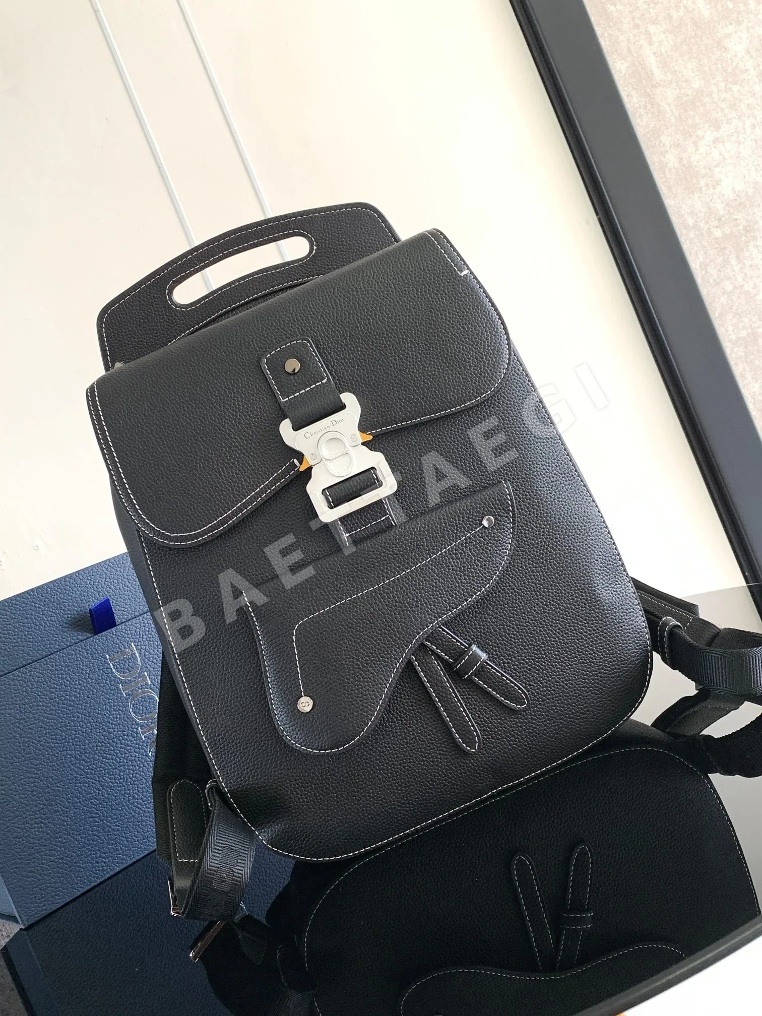디올 갤럽 새들 백팩 195854