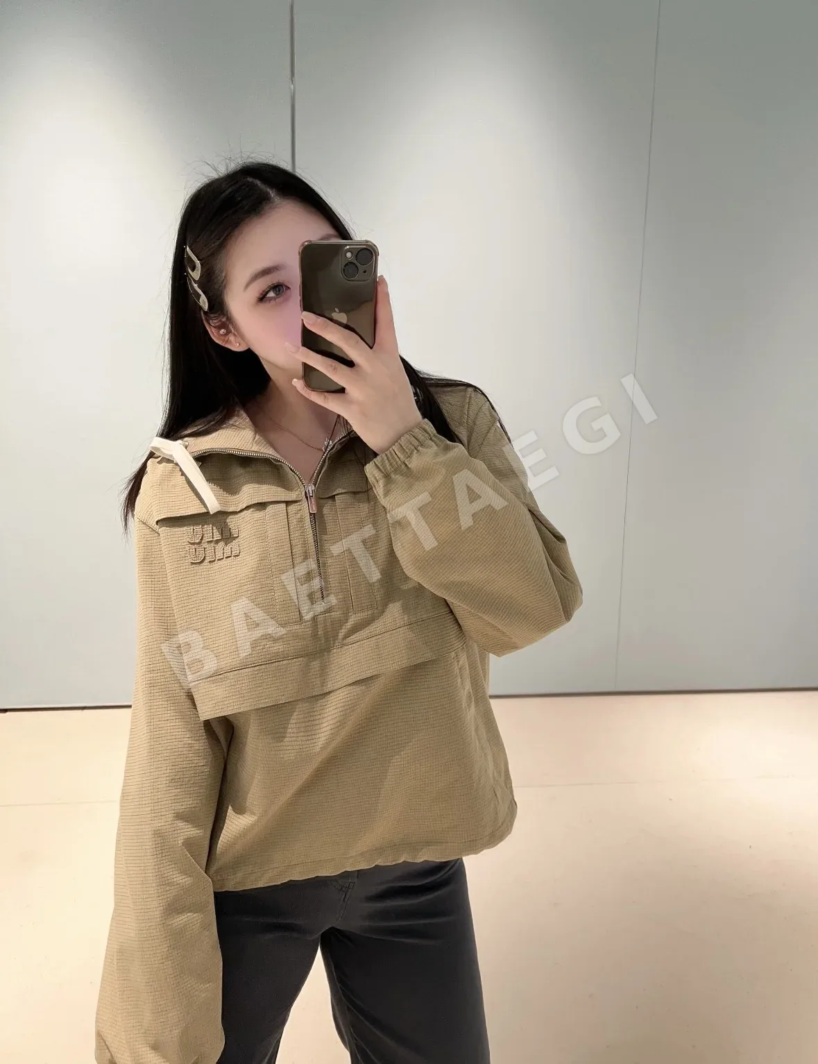 샤넬 여성 체크 후드 윈드브레이커 세트 상세 이미지 2