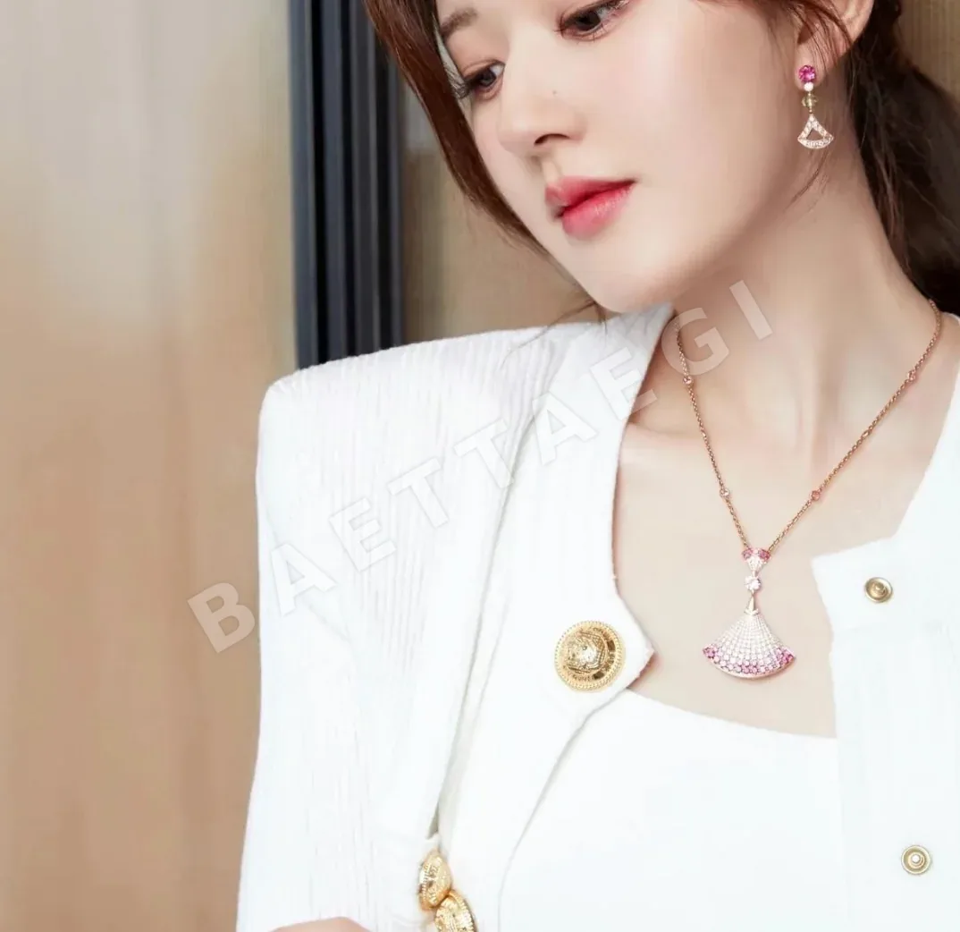 불가리 레드 지르콘 브릴리언트컷 다이아몬드 목걸이 상세 이미지 3