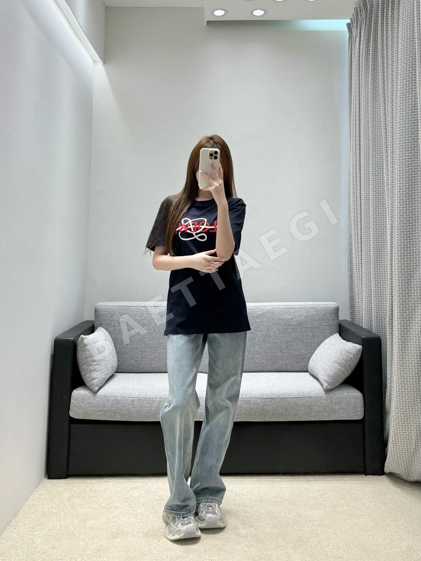 로에베 자수 로고 코튼 여성 반팔 티셔츠 상세 이미지 6