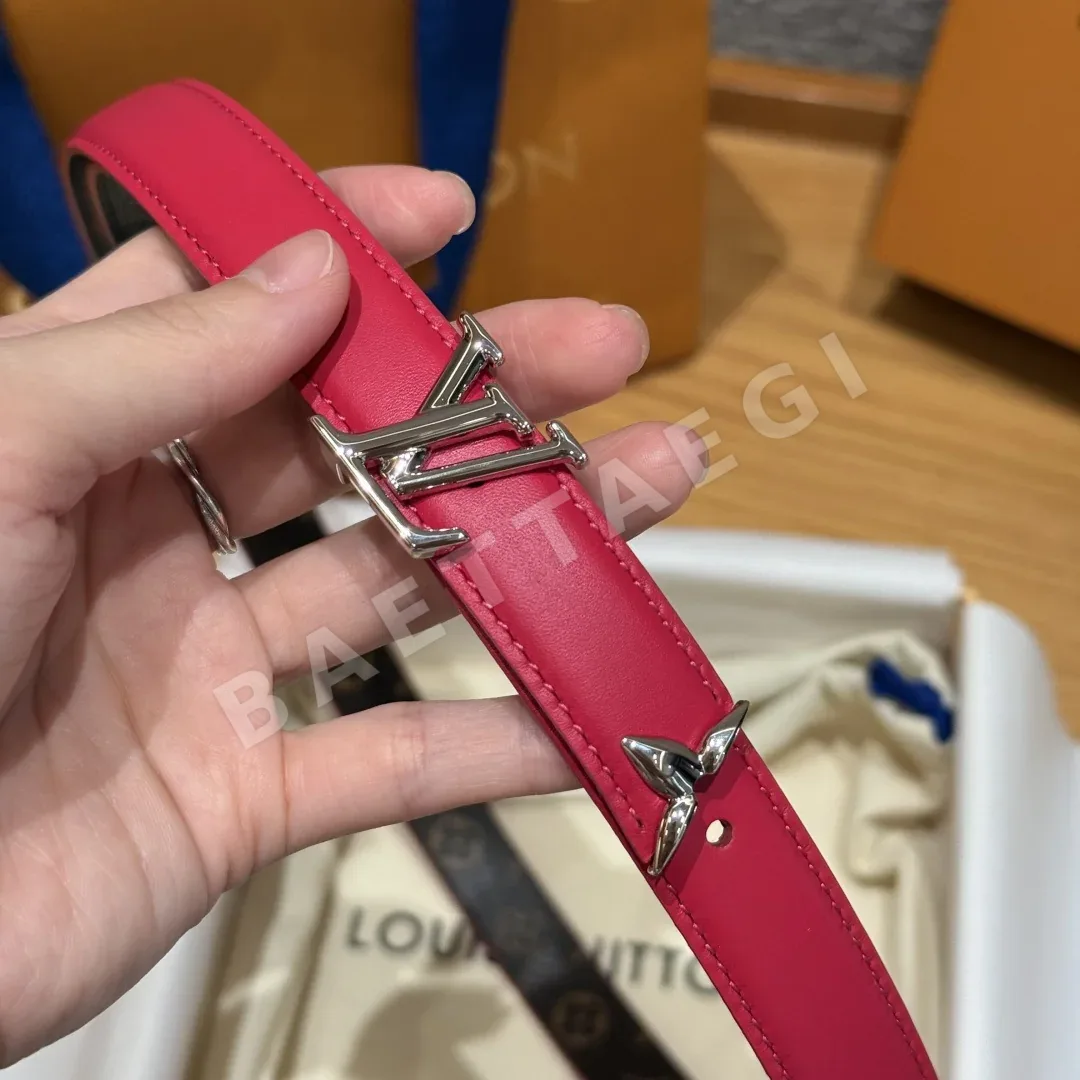 루이비통 프리티 리버시블 가죽 벨트 상세 이미지 5