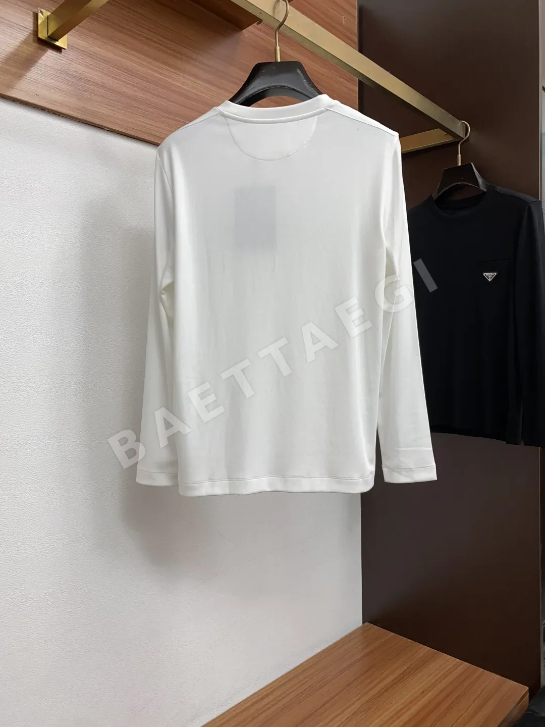 프라다 남성 모달 혼방 긴팔 티셔츠 상세 이미지 10