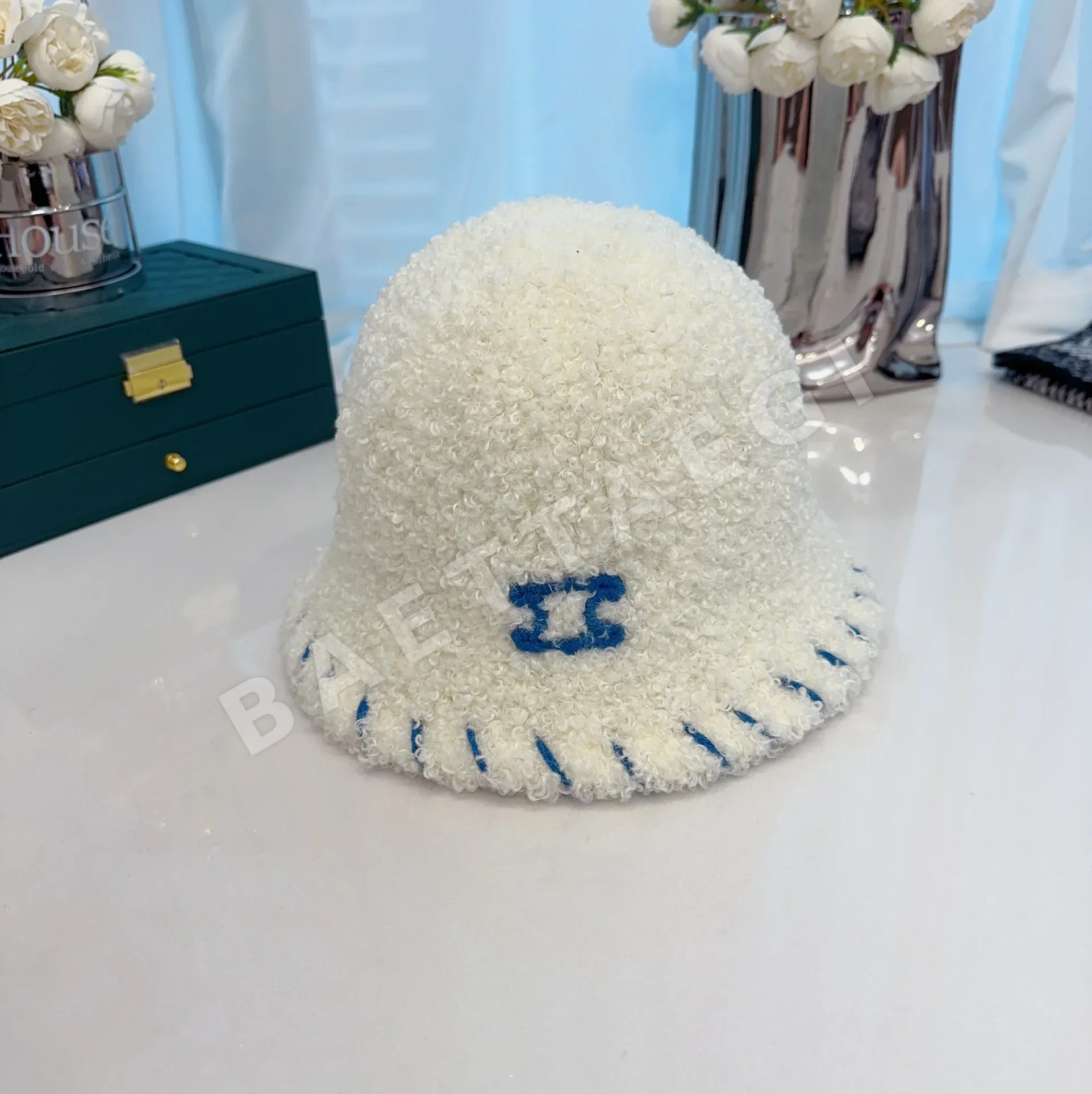 셀린느 램 울 버킷 햇 83402