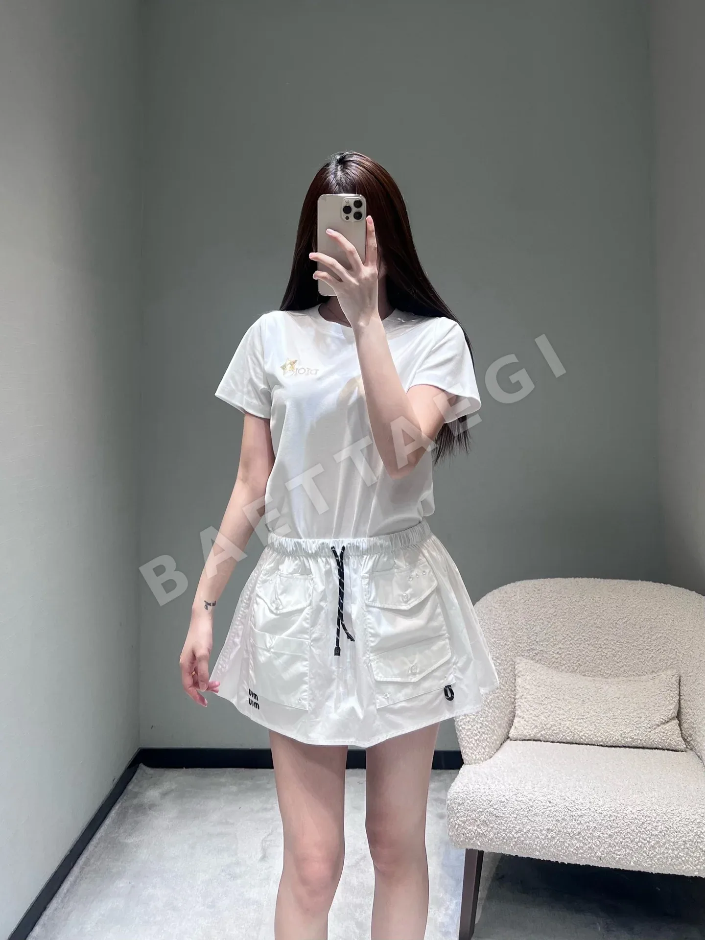디올 스타 자수 라운드넥 여성 반팔 티셔츠 51774