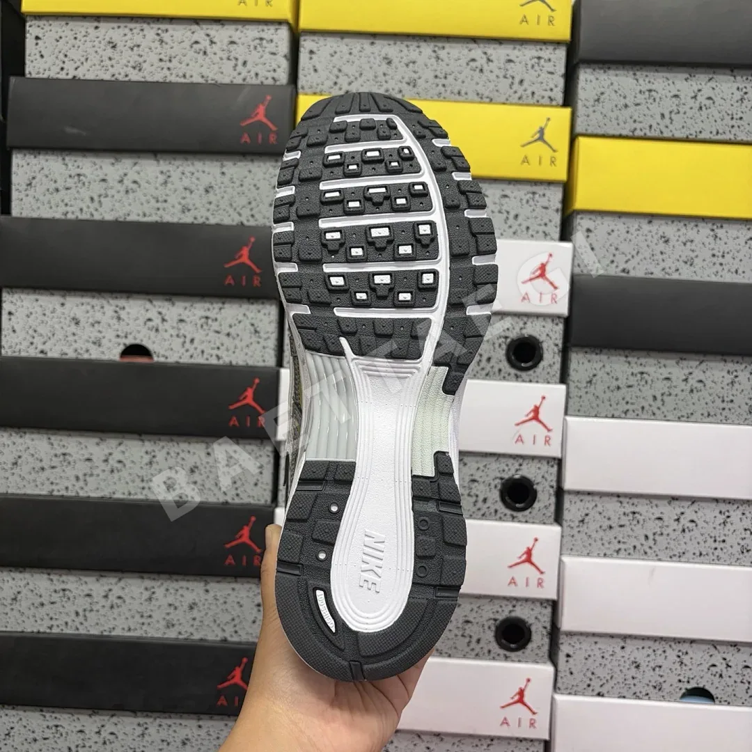 나이키 [PE] P 6000 IO3496-001 201400 Nike P-6000 Grey Fog Metallic Cool 상세 이미지 3