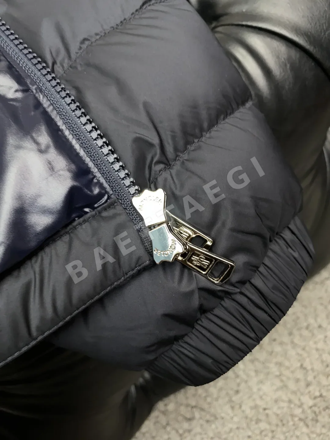 몽클레르 후드 다운 패딩 점퍼 상세 이미지 10