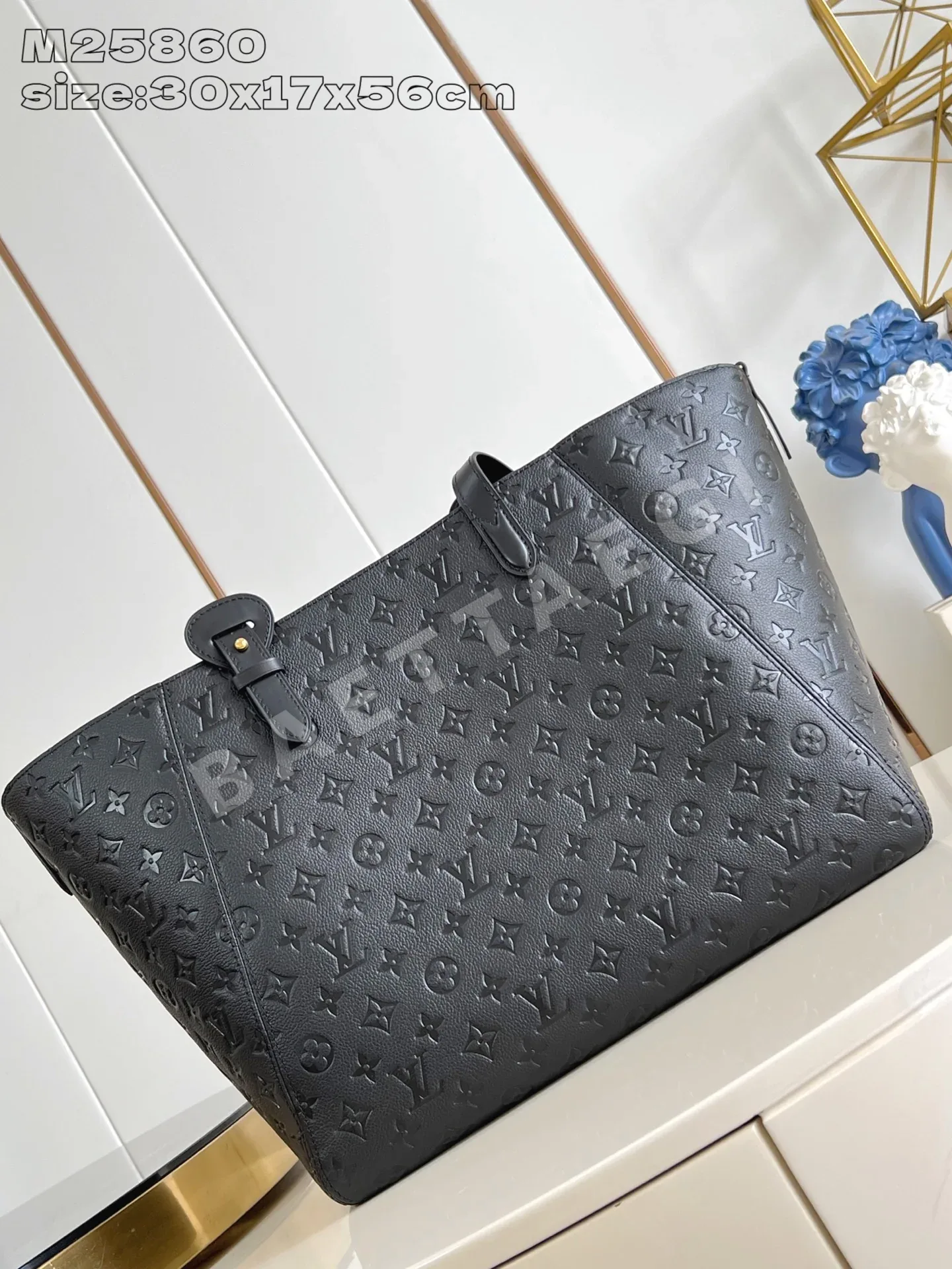 루이비통 엠보싱 블랙 미디엄 토트백 M25860 상세 이미지 5
