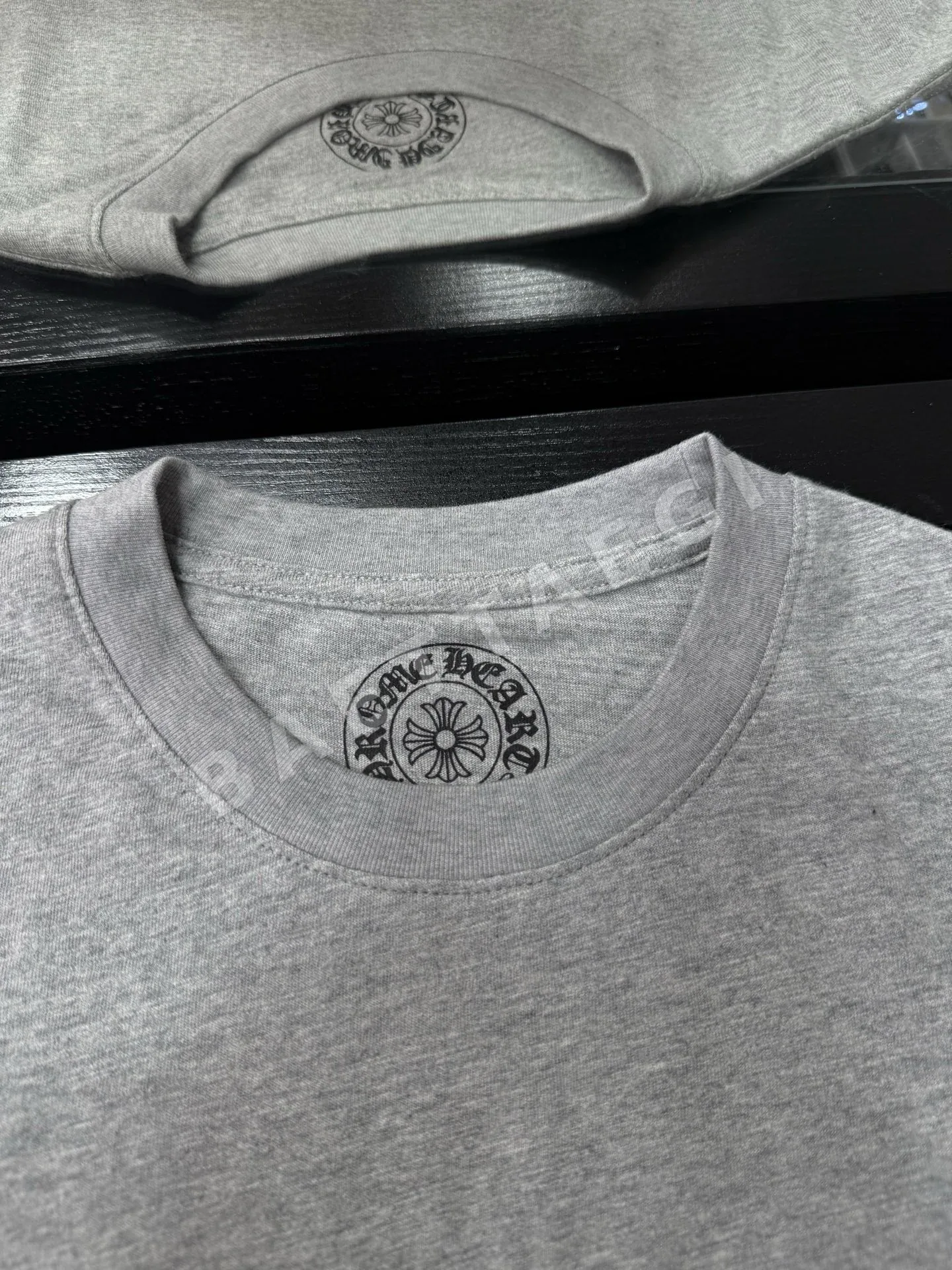 크롬하츠 가죽 트리밍 슬라브 코튼 반팔 티셔츠 상세 이미지 2