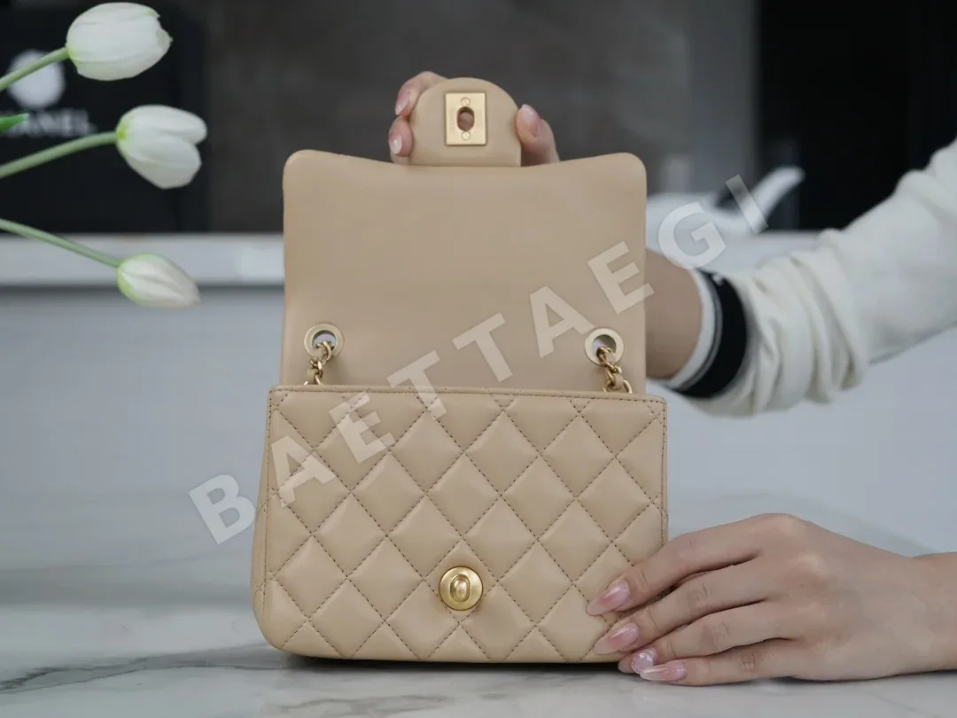 샤넬 메탈릭 볼 스퀘어 호보백 베이지 가방 23 K 상세 이미지 5