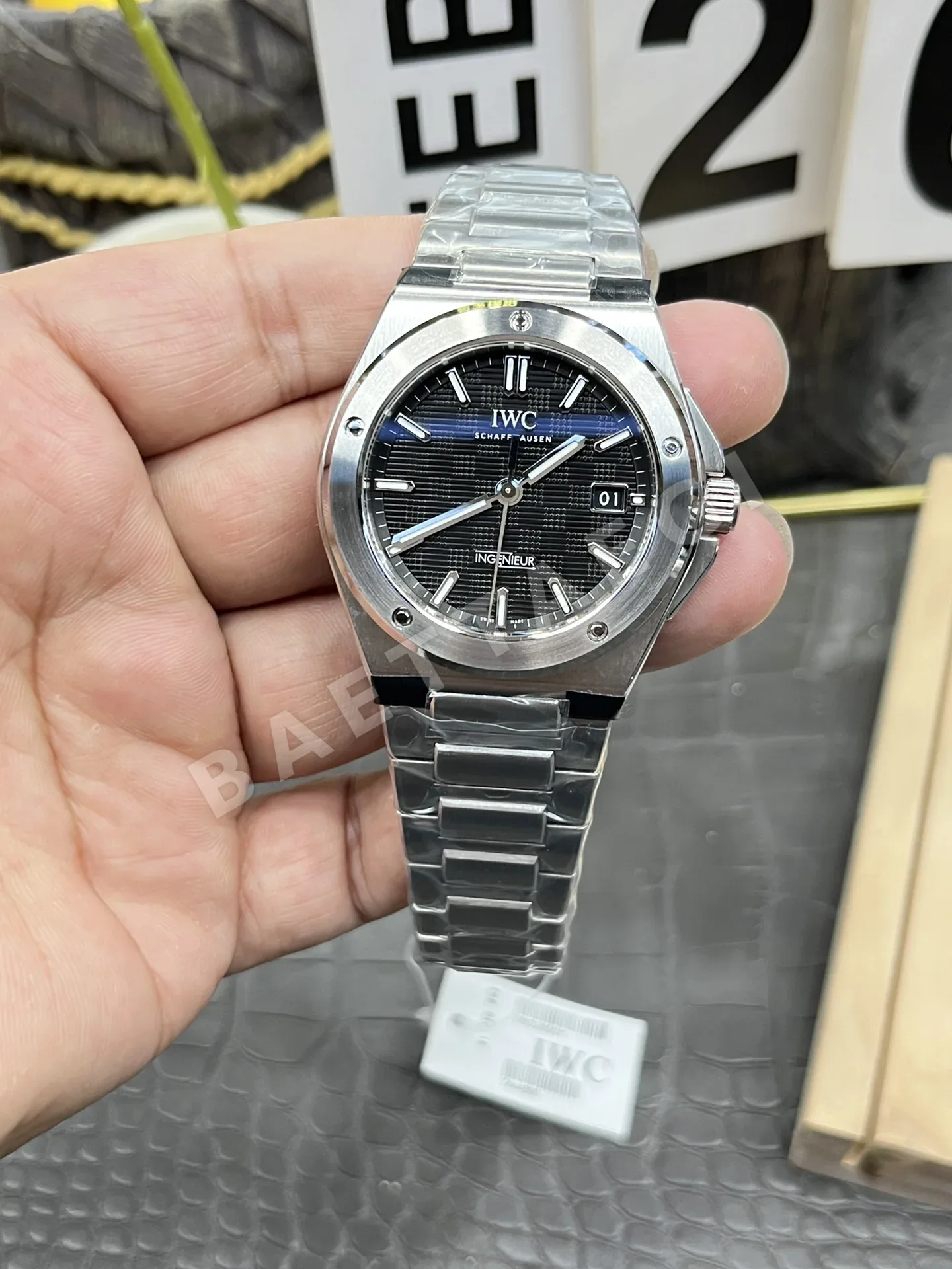 IWC 인제니어 자동 시계 상세 이미지 2