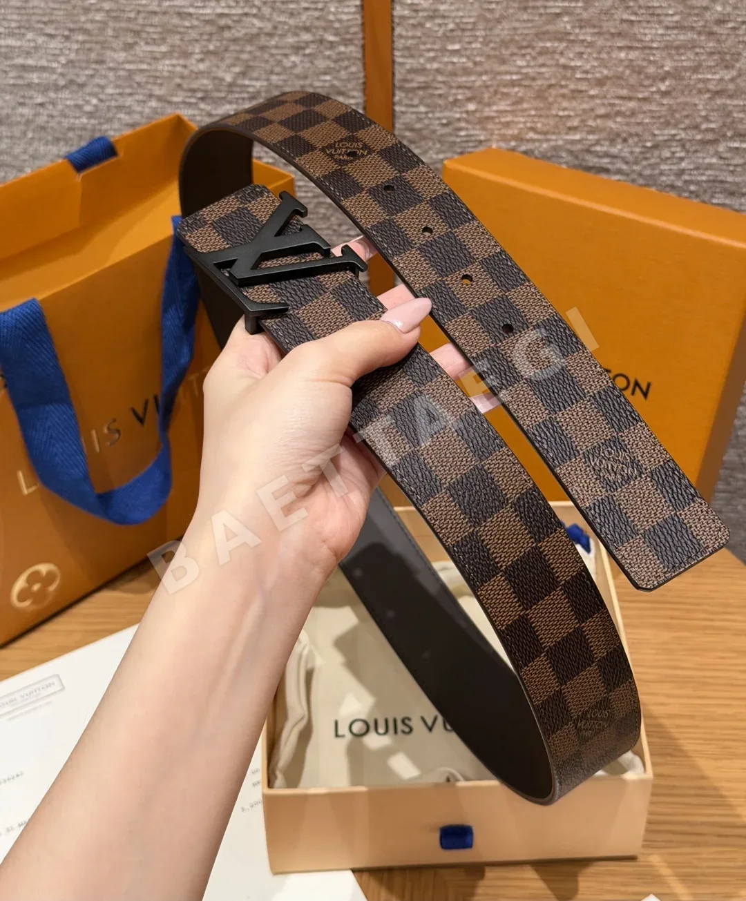 루이비통 이니셜 모노그램 리버시블 벨트 상세 이미지 5