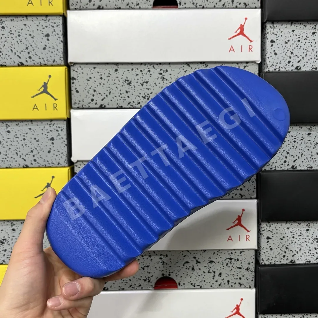 아디다스 [LW] 이지 슬라이드 ID4133 200621 Adidas Yeezy Slide Azure 상세 이미지 9