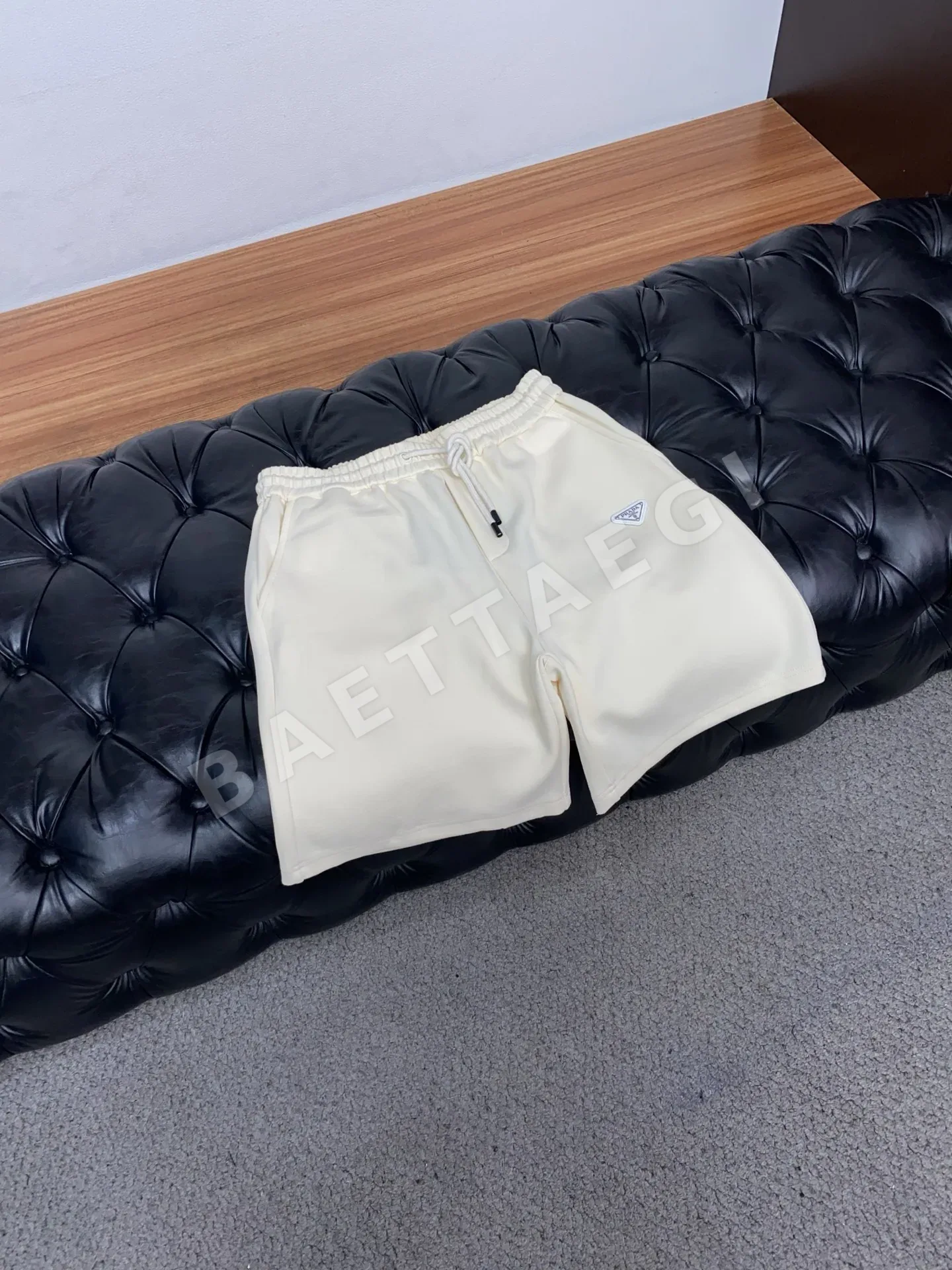 프라다 남성 반바지 SS 53025 Prada Shorts 상세 이미지 6