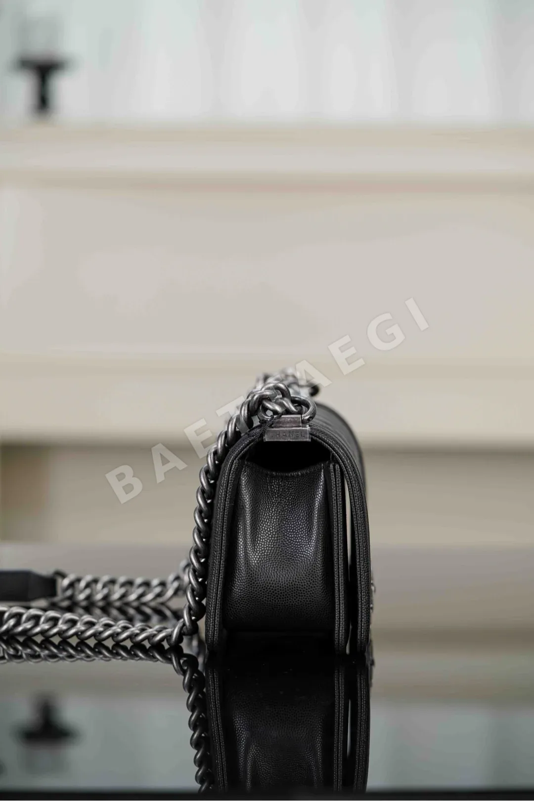 샤넬 보이백 미니 캐비어 가방 상세 이미지 8