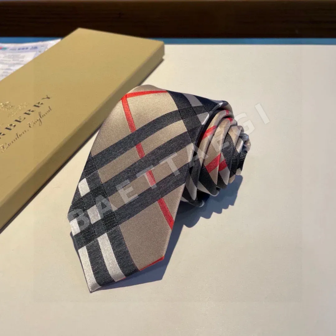 버버리 자카드 실크 넥타이 상세 이미지 6