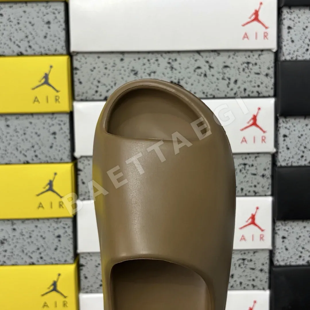 아디다스 [LW] 이지 슬라이드 G55492 200631 Adidas Yeezy Slide Core 상세 이미지 2