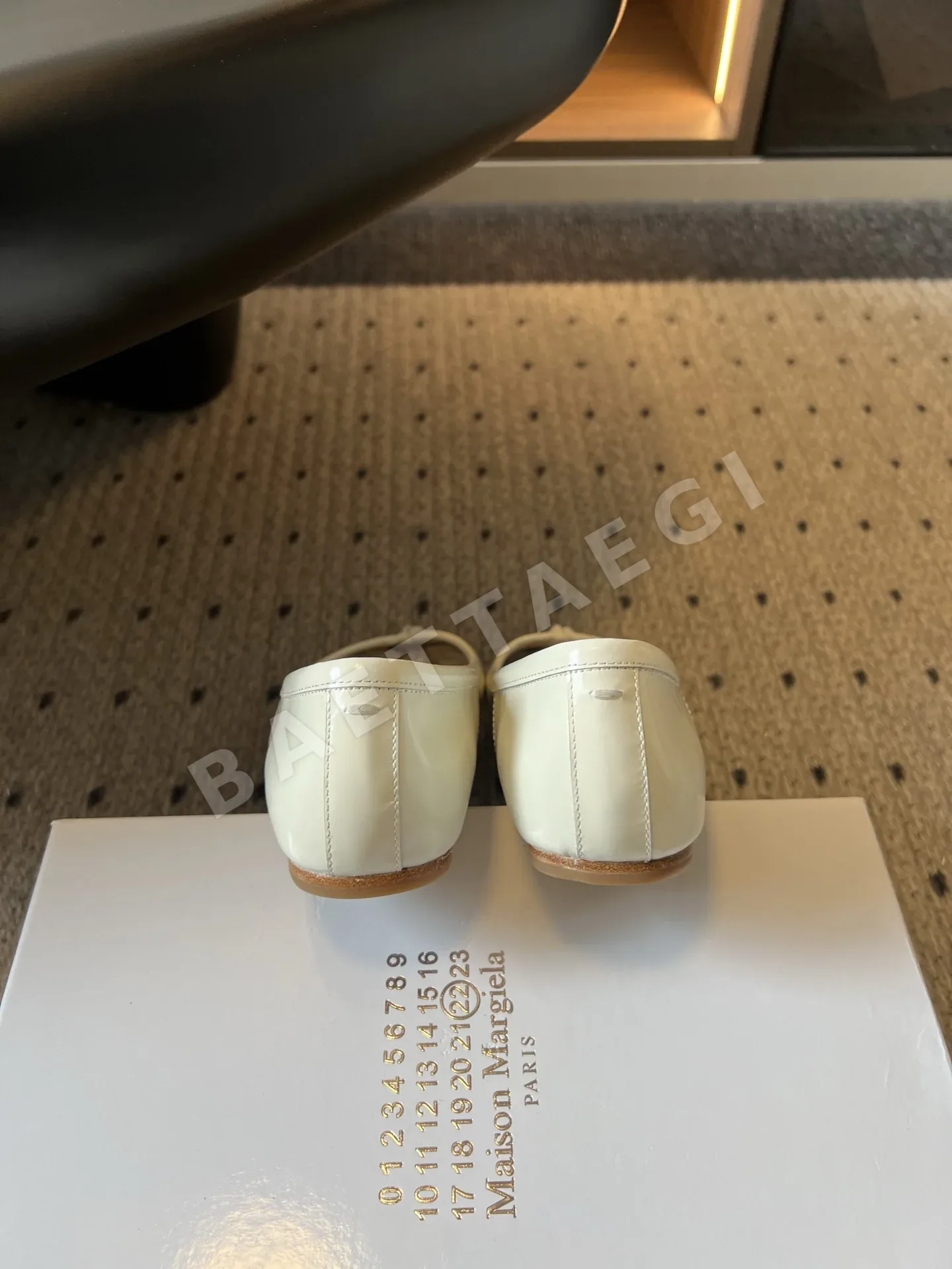 마르지엘라 스플릿토 발레 플랫 상세 이미지 9