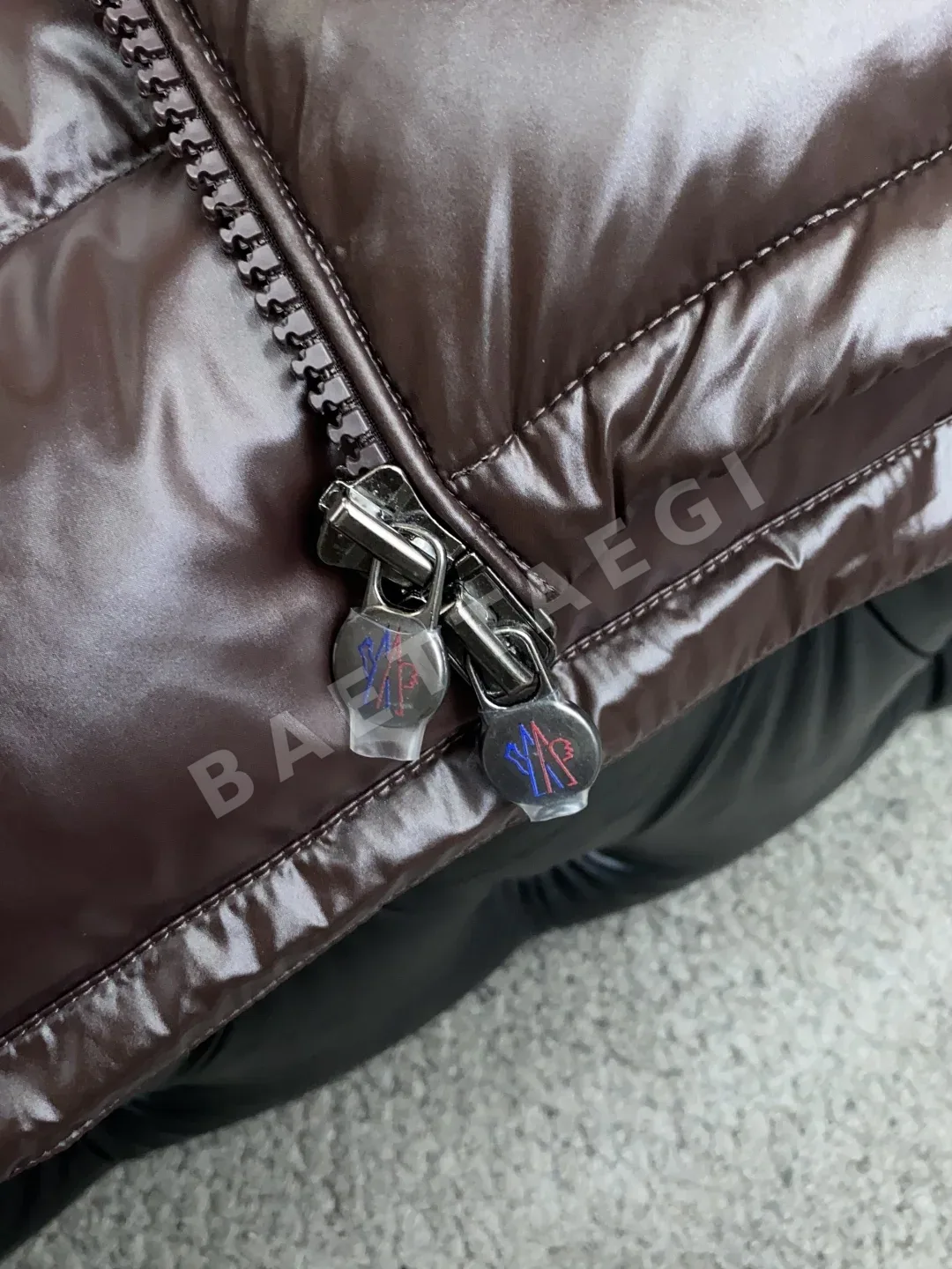 몽클레르 마야(Moncler Maya) 후드 쇼트 다운 자켓 상세 이미지 10