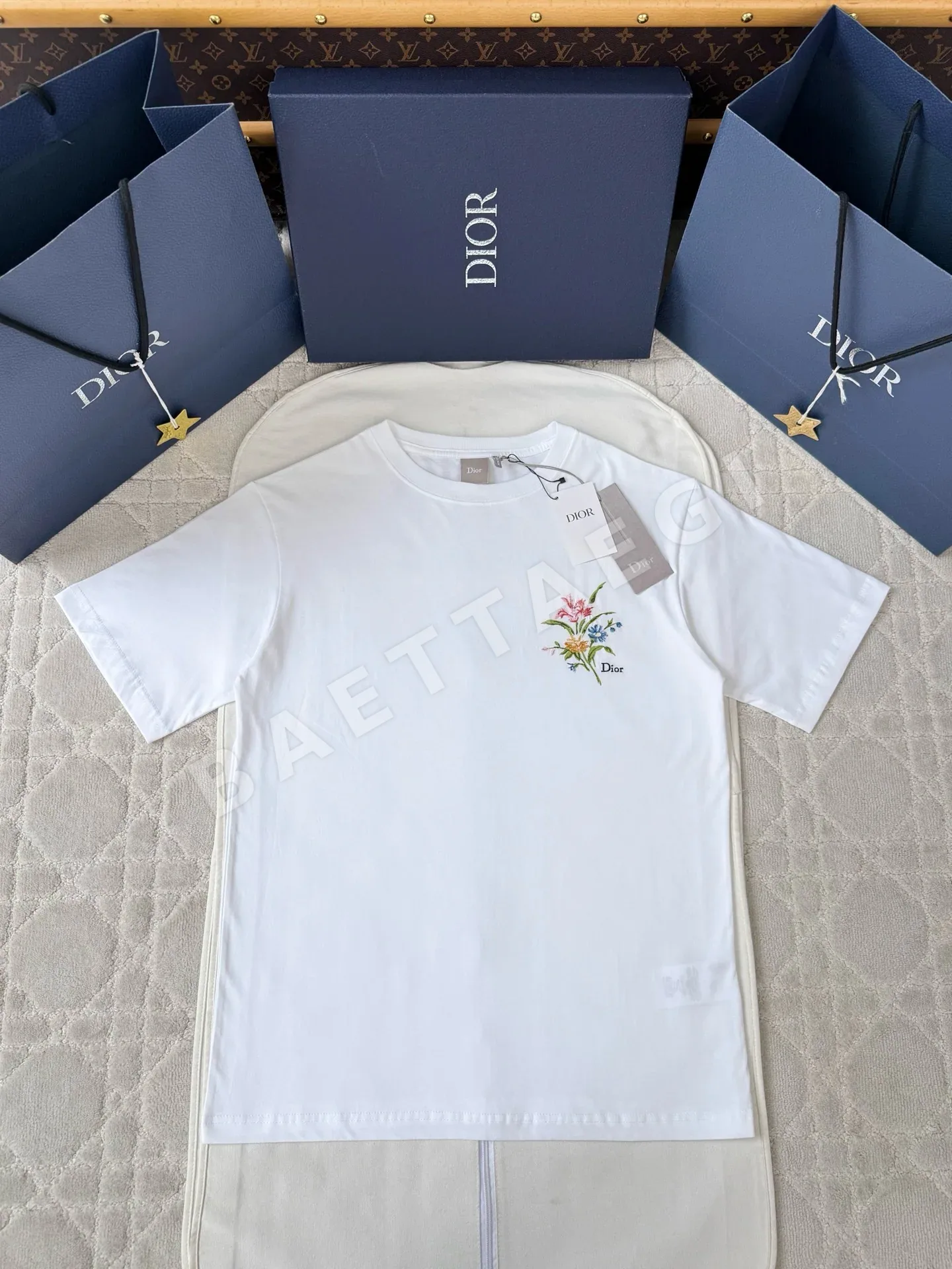 디올 CD 부케 자수 반팔 티셔츠 115297