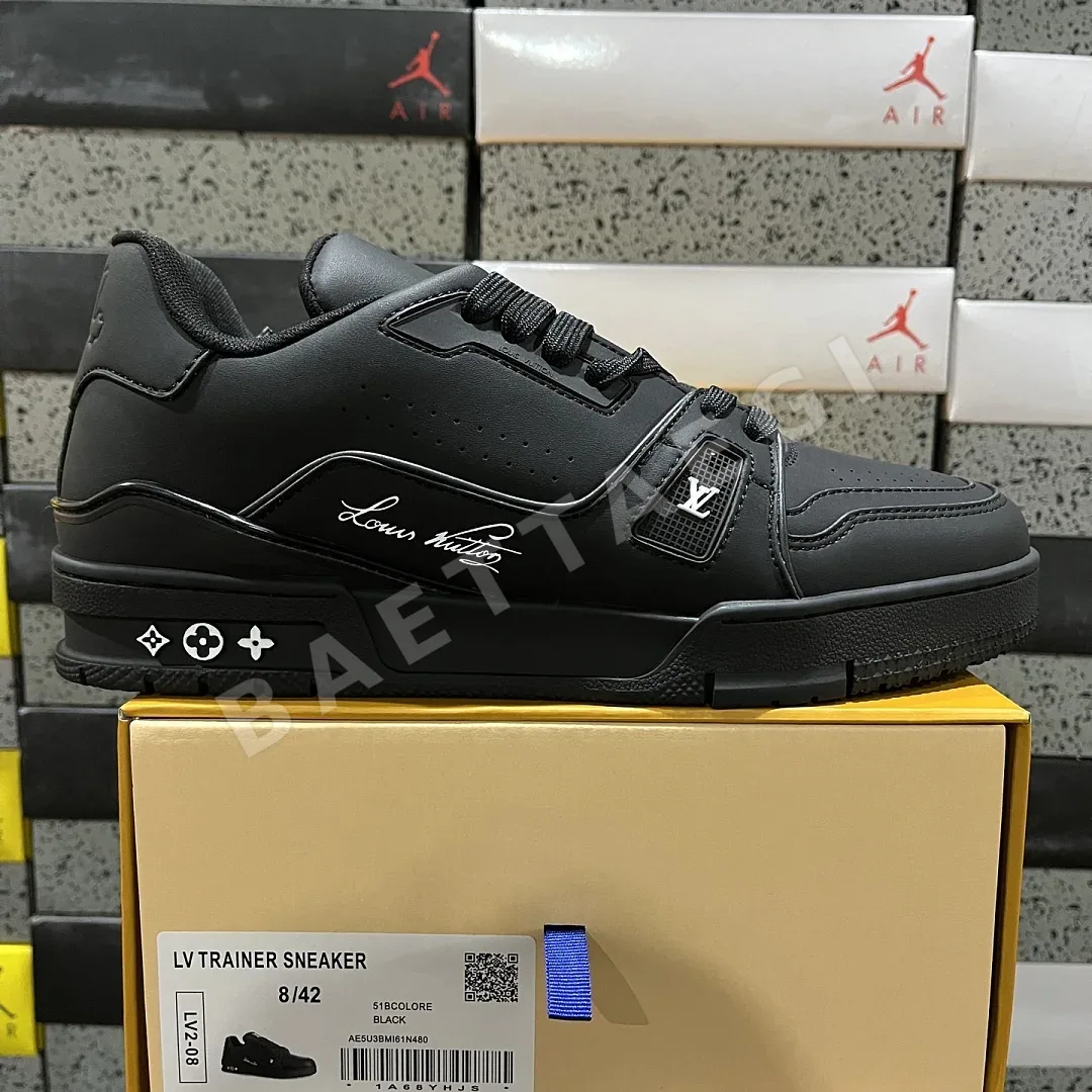 루이비통 [D1] V2 08 블랙 화이트 205847 Louis Vuitton V2-08