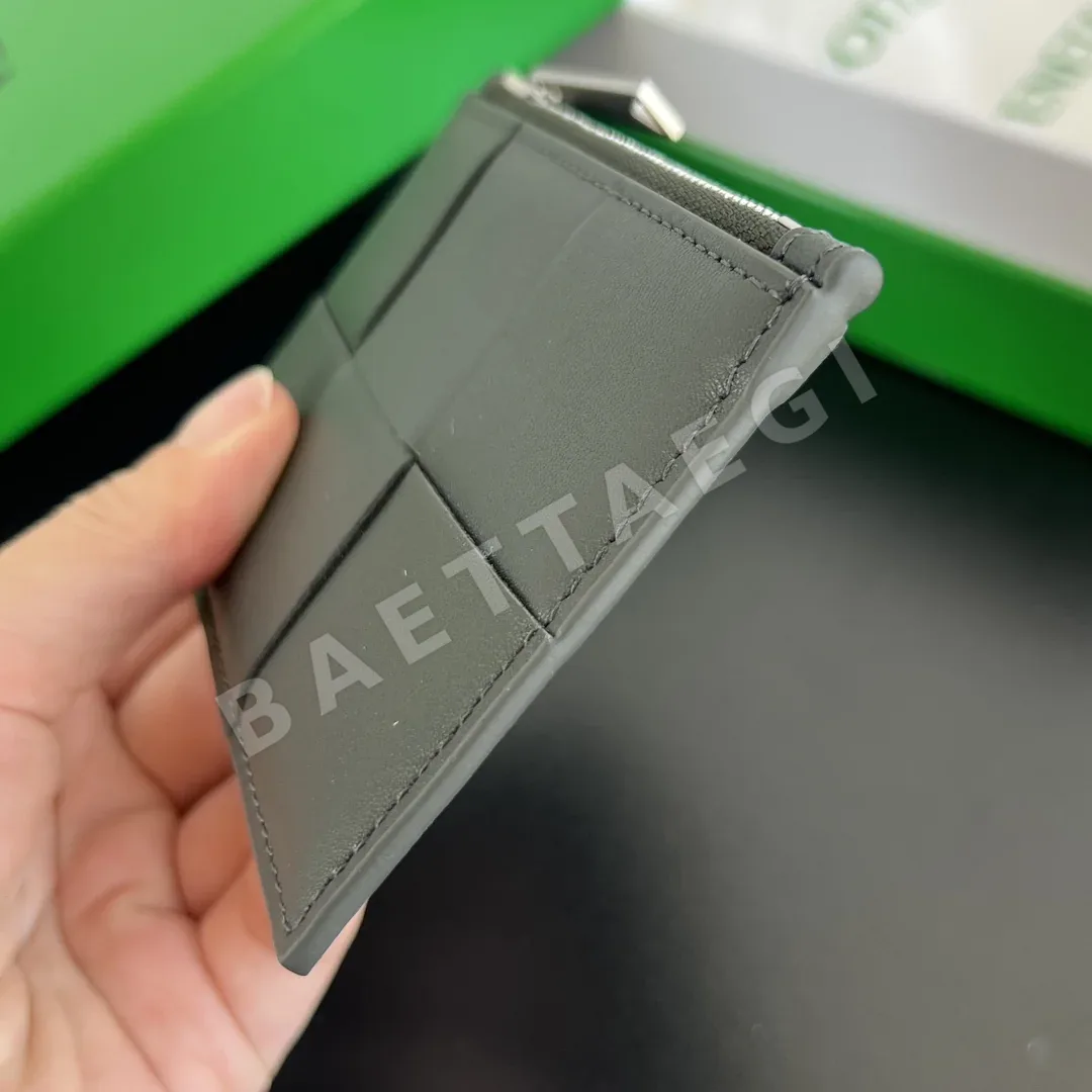 보테가베네타 대형 우븐 지퍼 카드 지갑 4593 상세 이미지 4