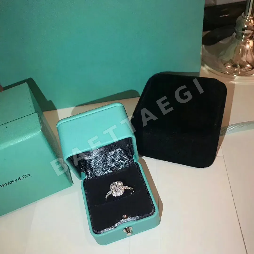티파니 스퀘어 다이아몬드 파베 세팅 반지 상세 이미지 7