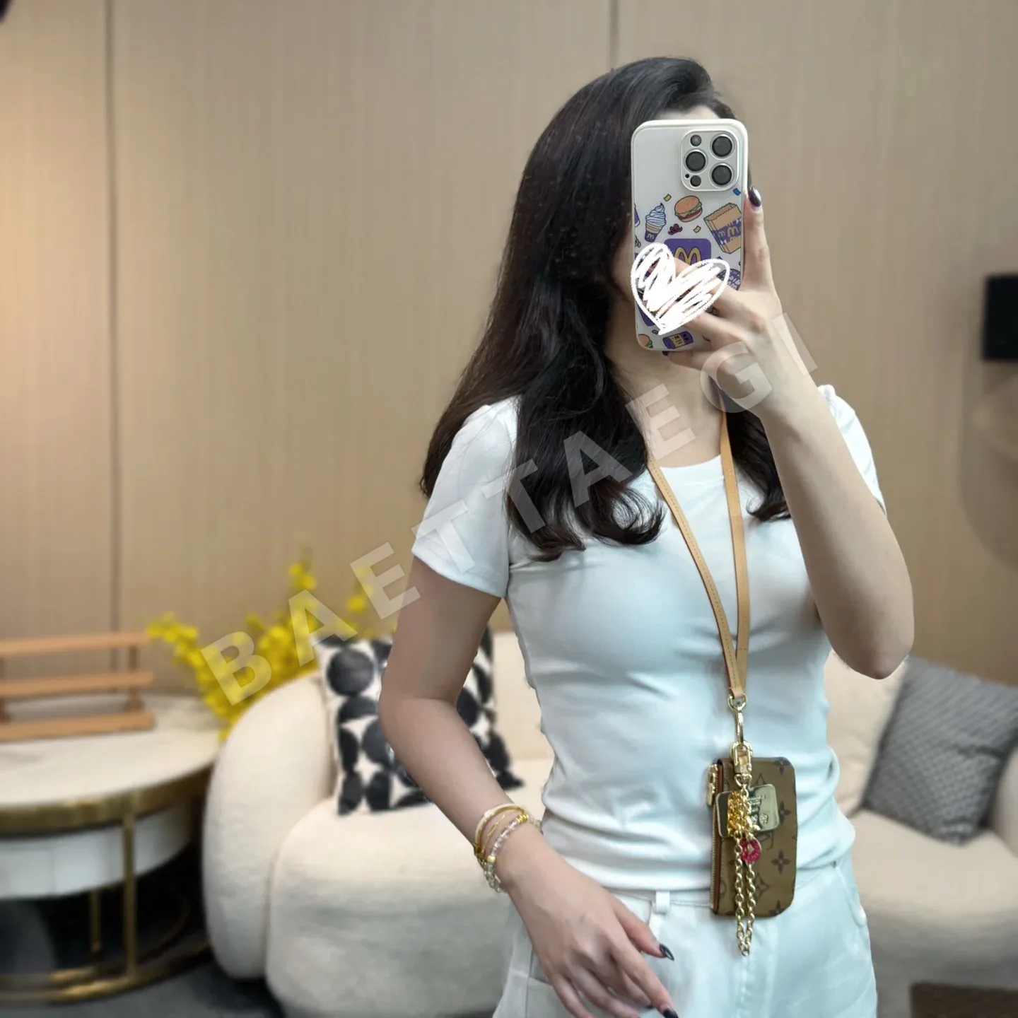 루이비통 무지개 모노그램 스마트폰 스트랩 키링 상세 이미지 4