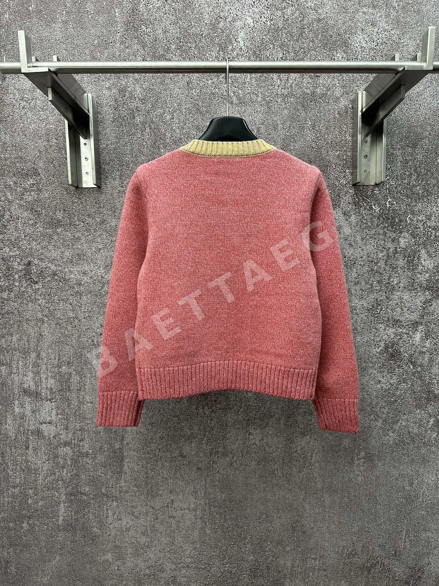 샤넬 코랄 핑크 울 혼방 가디건 상세 이미지 2
