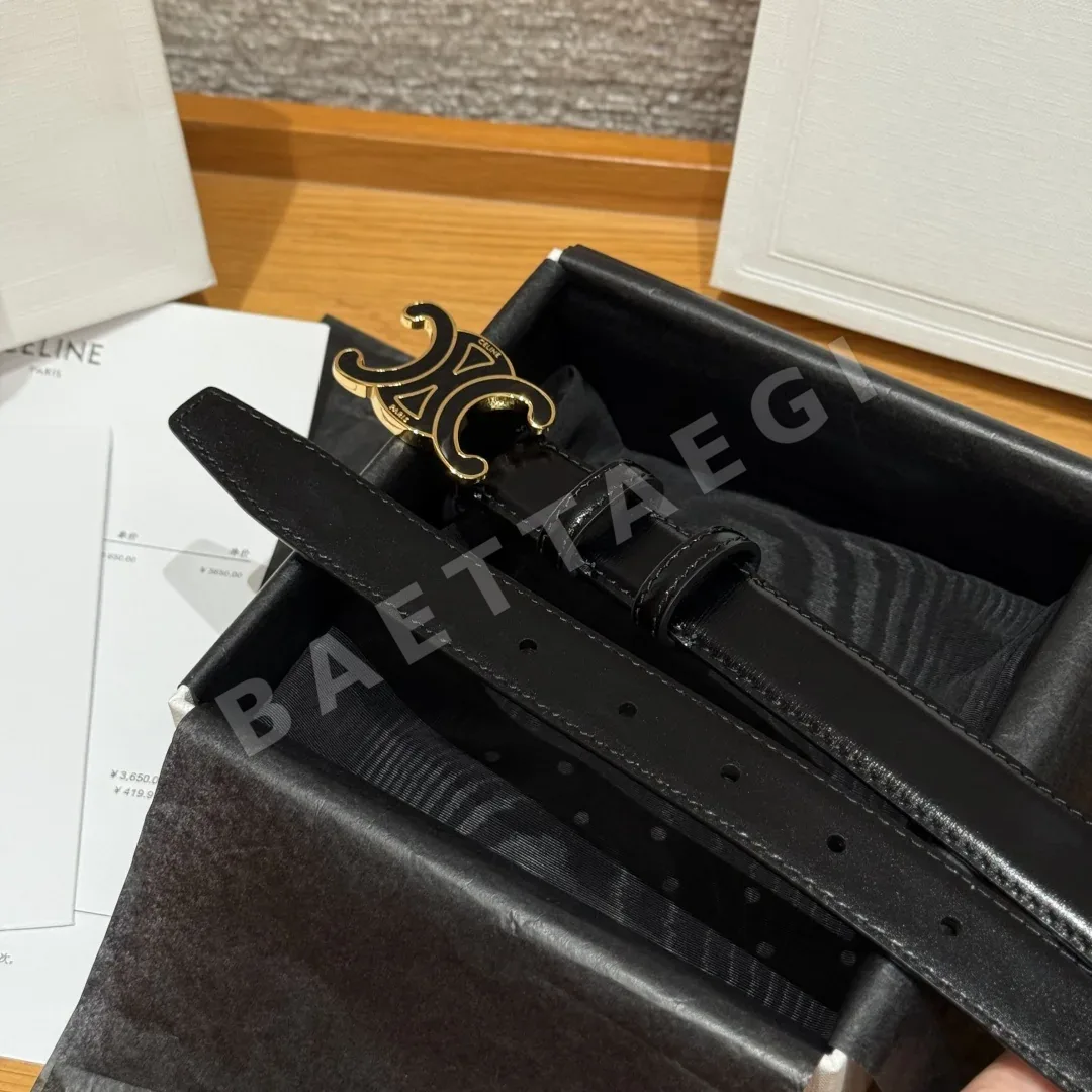 셀린느 TRIOMPHE 양면 송아지가죽 벨트 상세 이미지 6