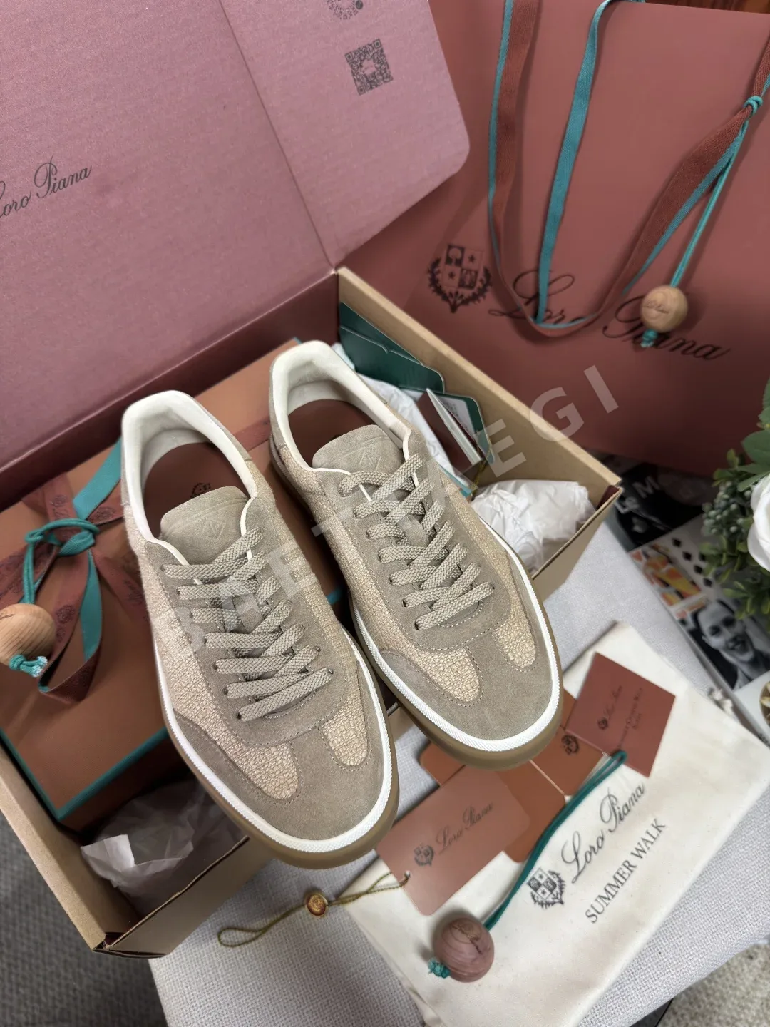 로로피아나 스웨이드 테니스워크 신발 93337
